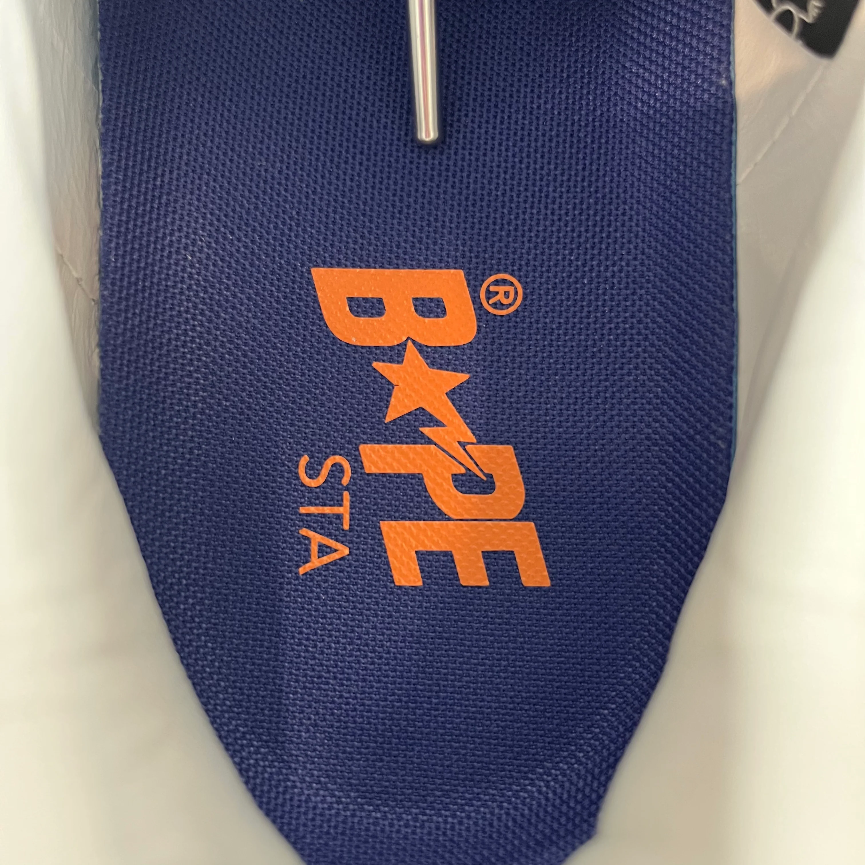 BAPE STA!/Low-Sneakers/US 11/Leather/WHT/Weiss Blue/Orange