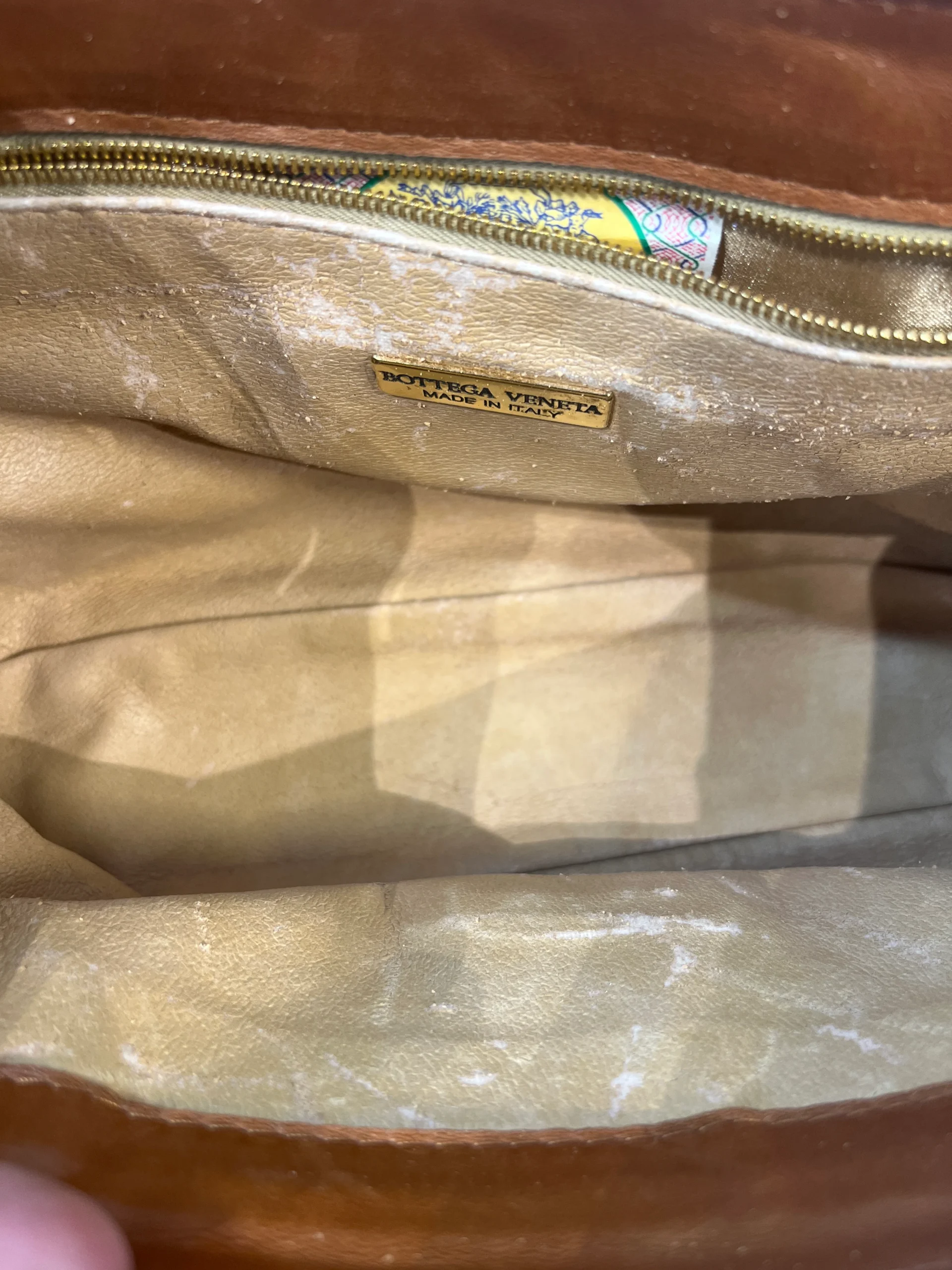 1155-bottega-veneta-hand-bag-leather-cml-intrecciato-vintage-turnlock-3.webp BOTTEGA VENETA/Hand Bag/Leather/CML/INTRECCIATO VINTAGE TURNLOCK