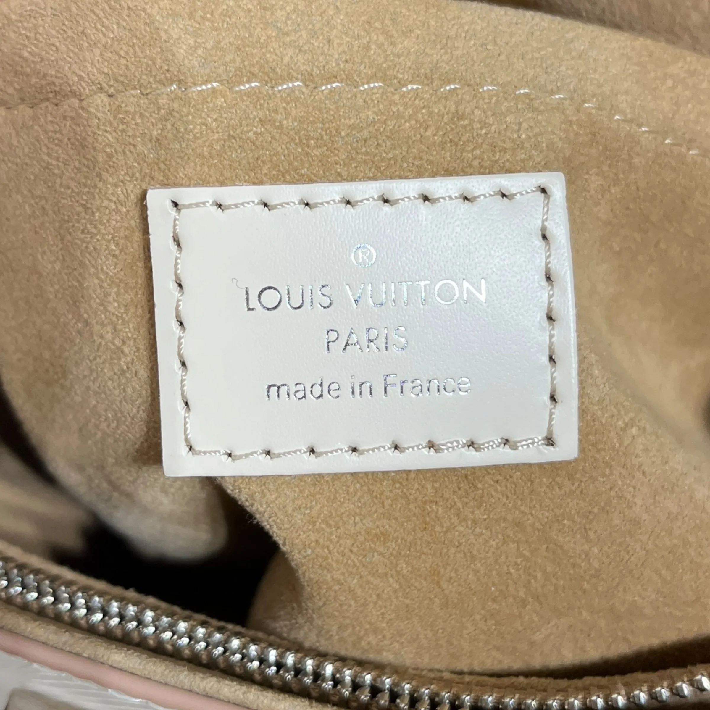 LOUIS VUITTON/Hand Bag/Leather/WHT/Epi Cluny Mini with Logo Strap
