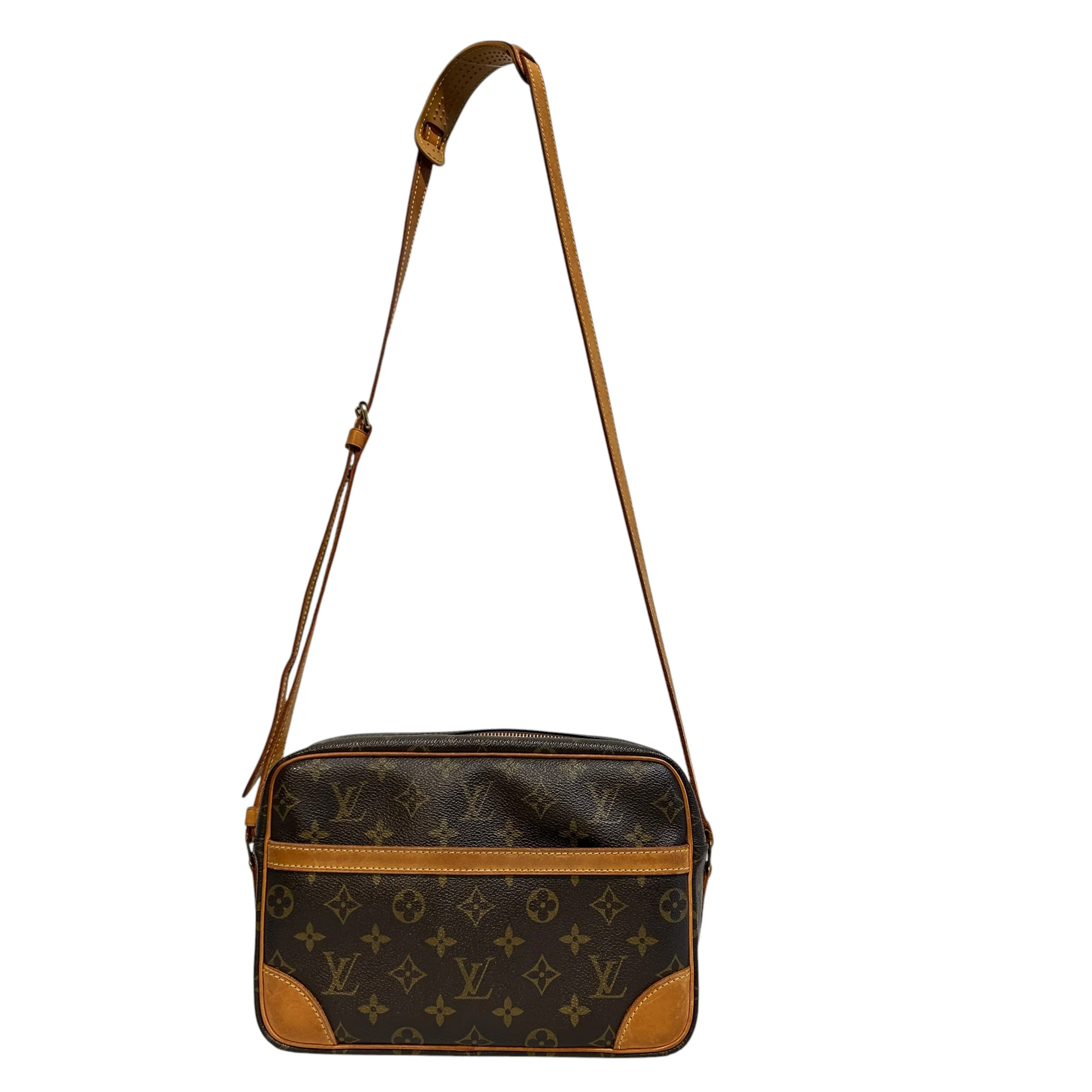 1362-louis-vuitton-cross-body-bag-monogram-leather-brw-trocadero-27-1.webp LOUIS VUITTON/Cross Body Bag/Monogram/Leather/BRW/Trocadero 27