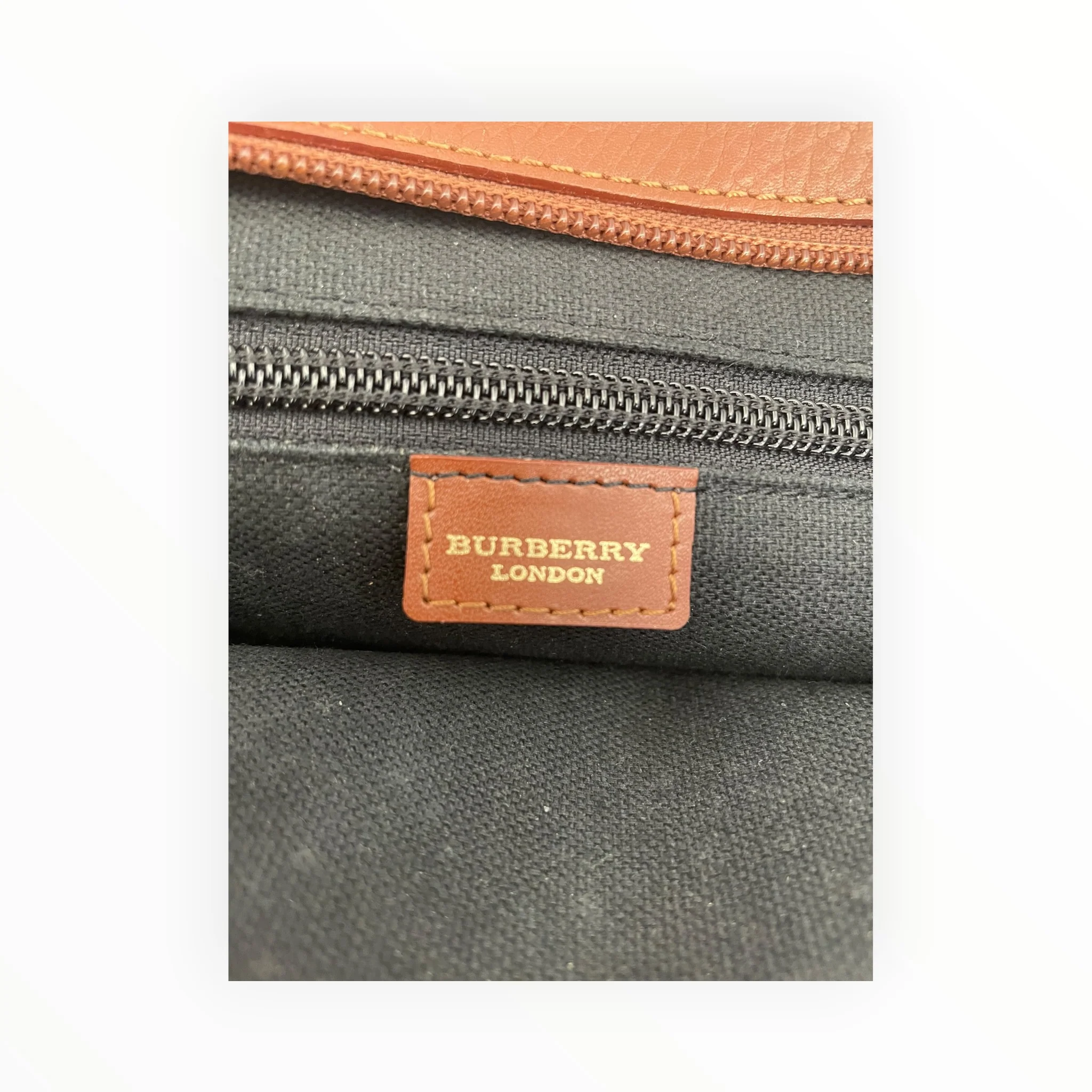 BURBERRY LONDON/Pouch/Leather/CML/CLASSIC CHECH ON SIDE