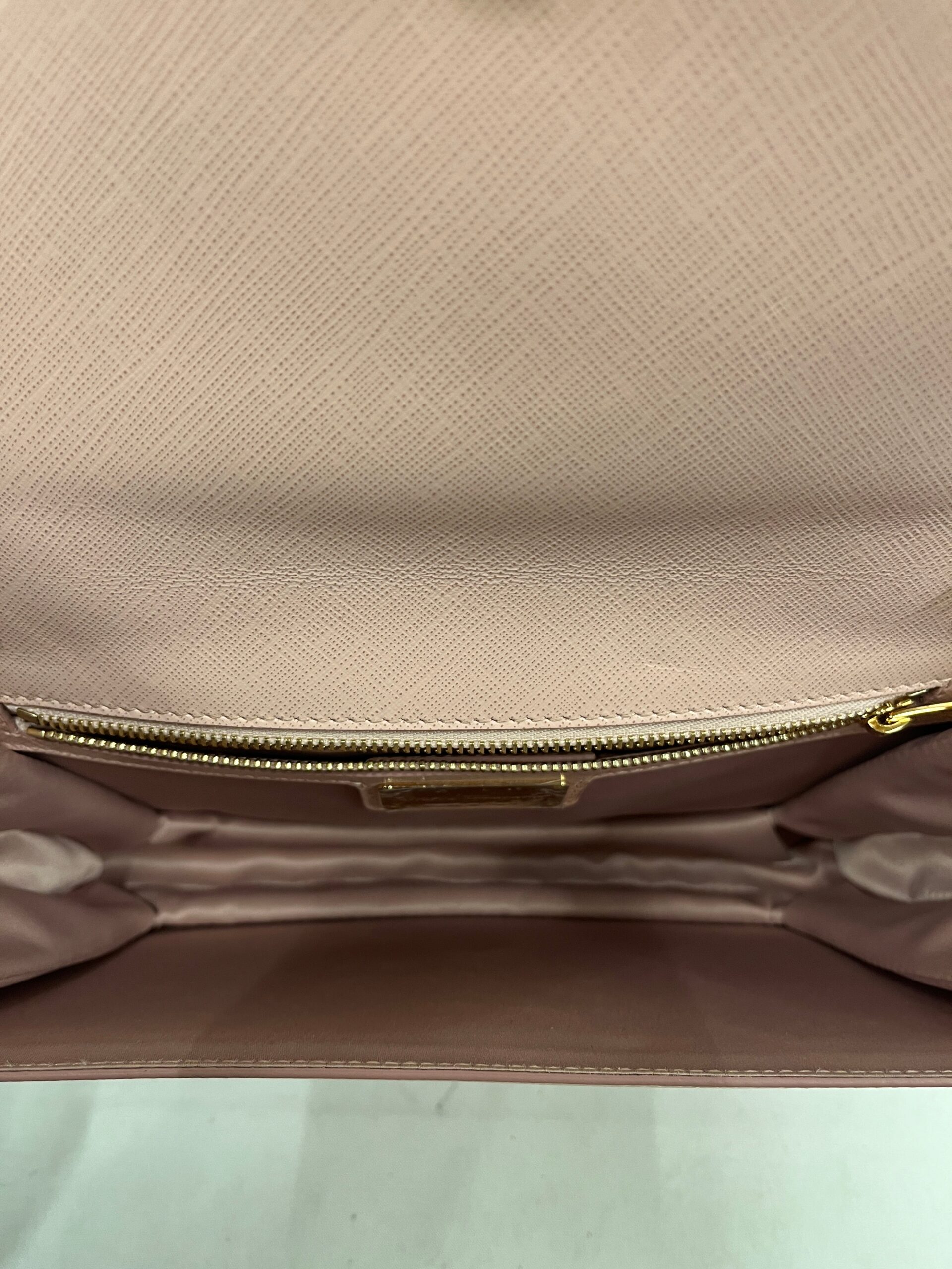 Salvatore Ferragamo/Cross Body Bag/Leather/PNK/Vara Saffiano Leather