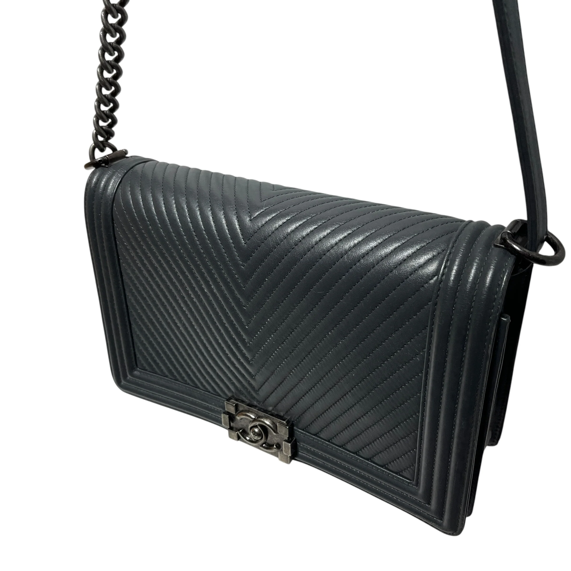 CHANEL/Cross Body Bag/Leather/GRY/Chevron Large Boy Bag