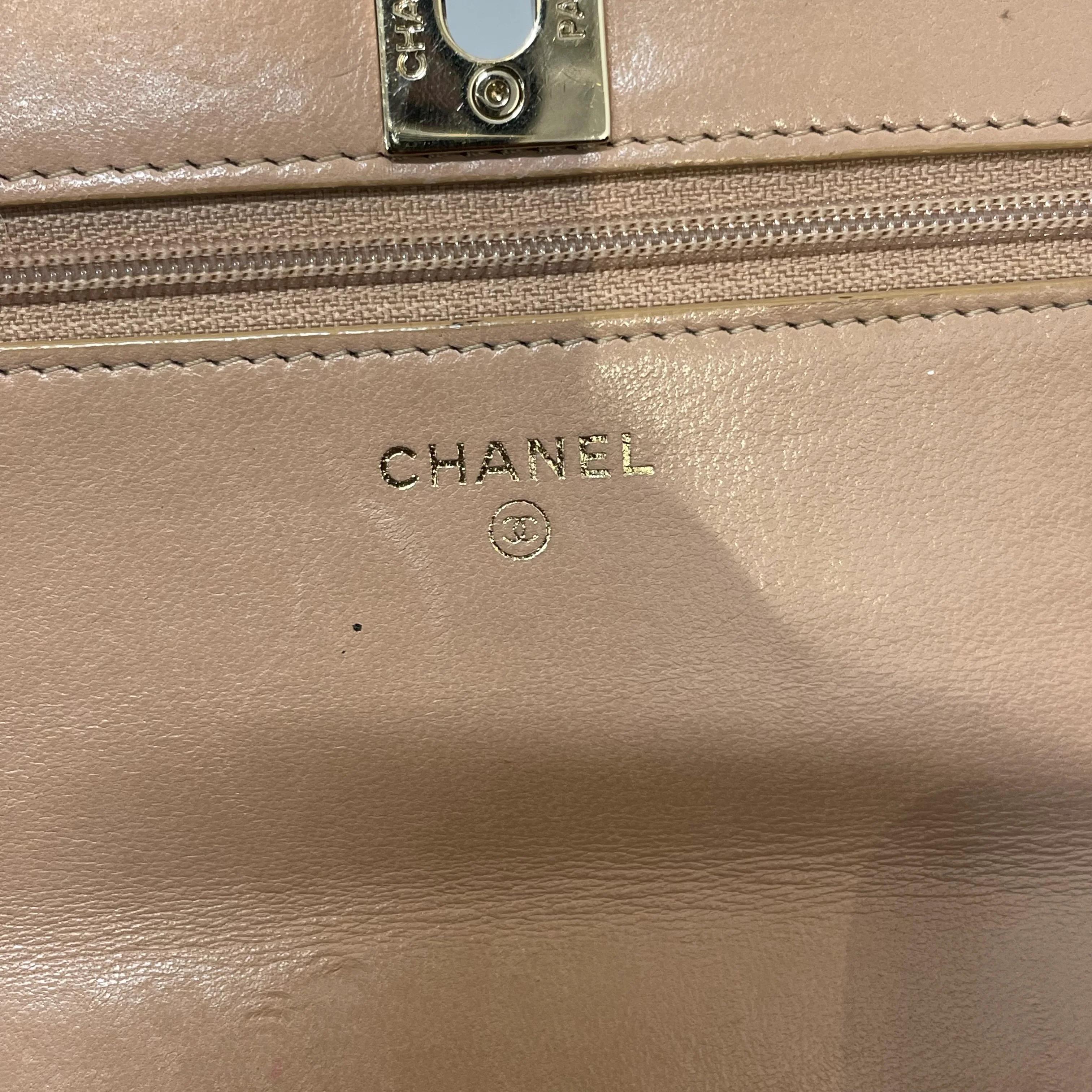 CHANEL/Cross Body Bag/Lambskin/BEG/Trendy CC Quilted
