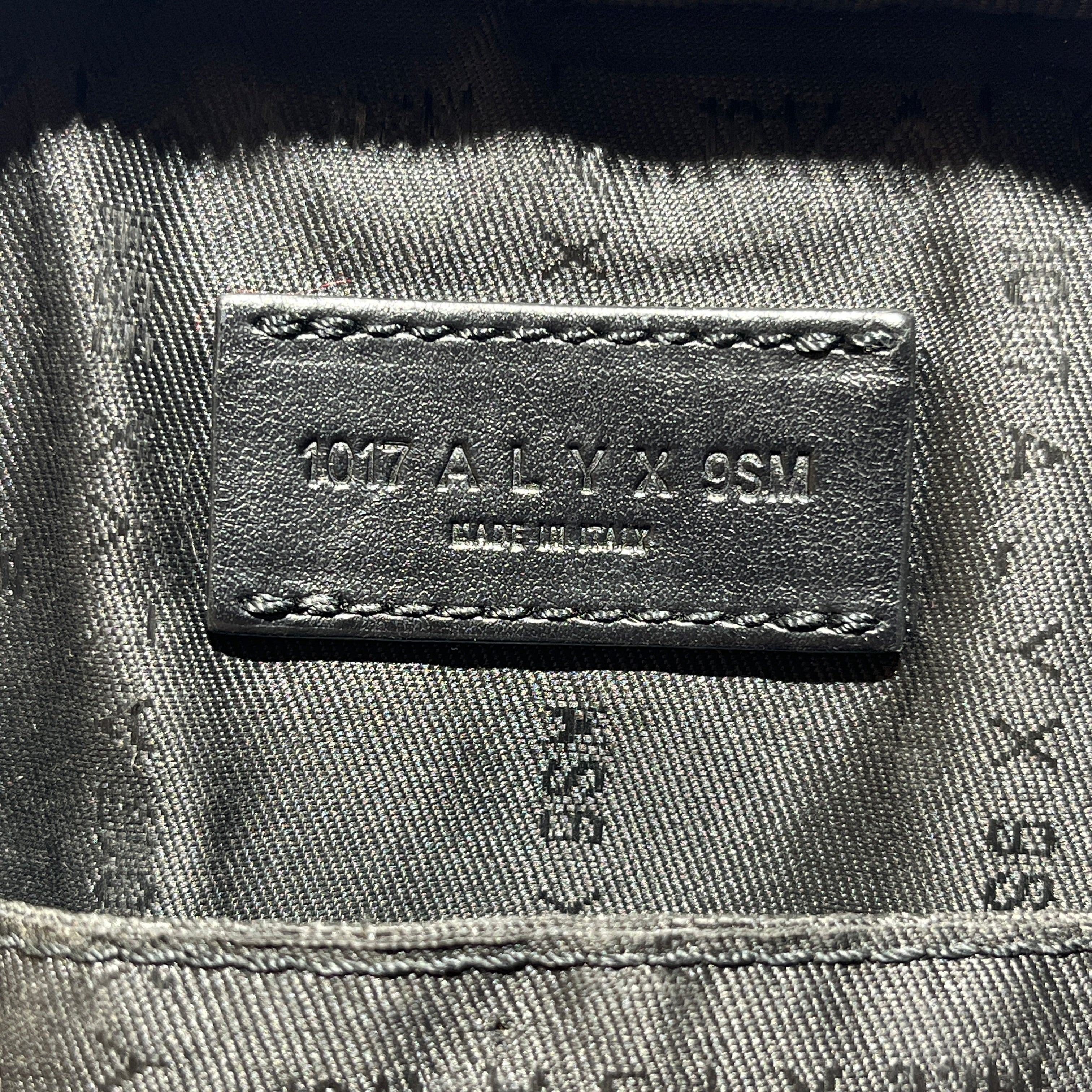 1017 ALYX 9SM(ALYX)/Cross Body Bag/Leather/BLK/