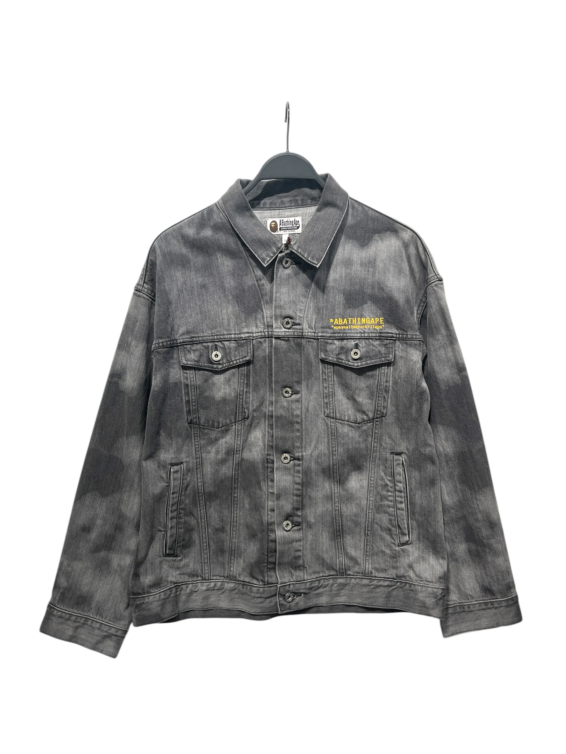 164-a-bathing-ape-denim-jkt-l-cotton-gry-single-breasted-bleach-denim-jkt-1.webp A BATHING APE/Denim Jkt/L/Cotton/GRY/Single Breasted/BLEACH DENIM JKT