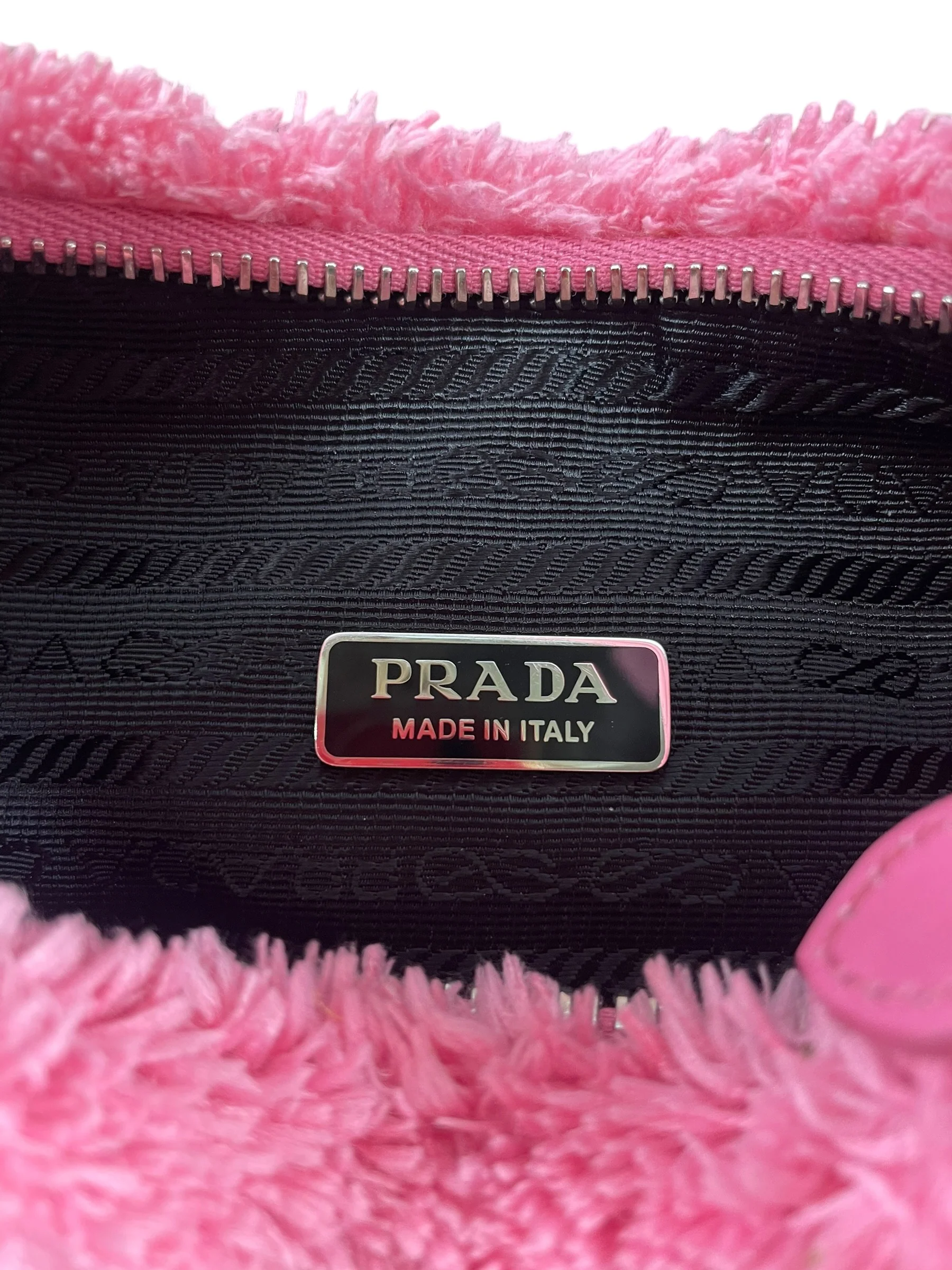 1680-prada-bag-pnk-270-fuzzy-prada-milano-7.webp PRADA/Bag/PNK/270 Fuzzy Prada Milano
