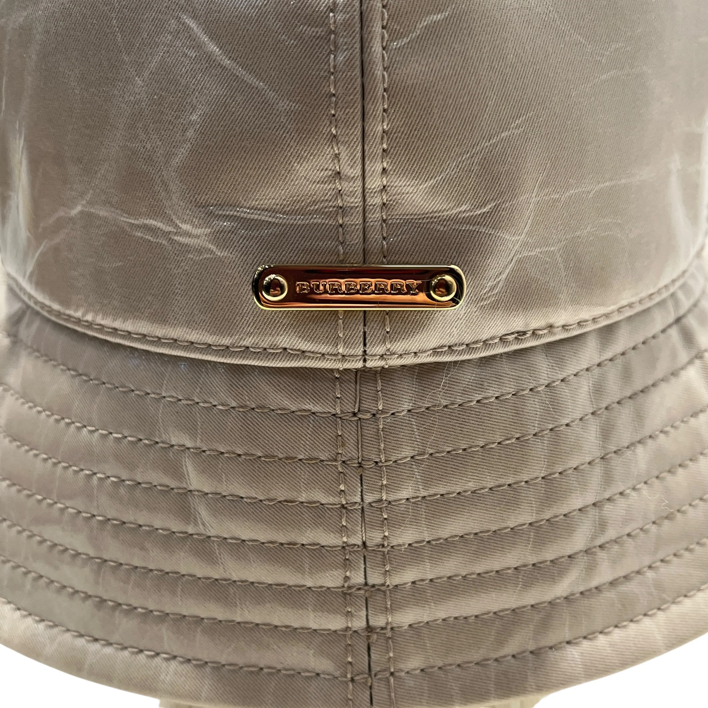 BURBERRY LONDON/Bucket Hat/S/Leather/CRM/PATENT LEATHER  GOLD EMBLEM