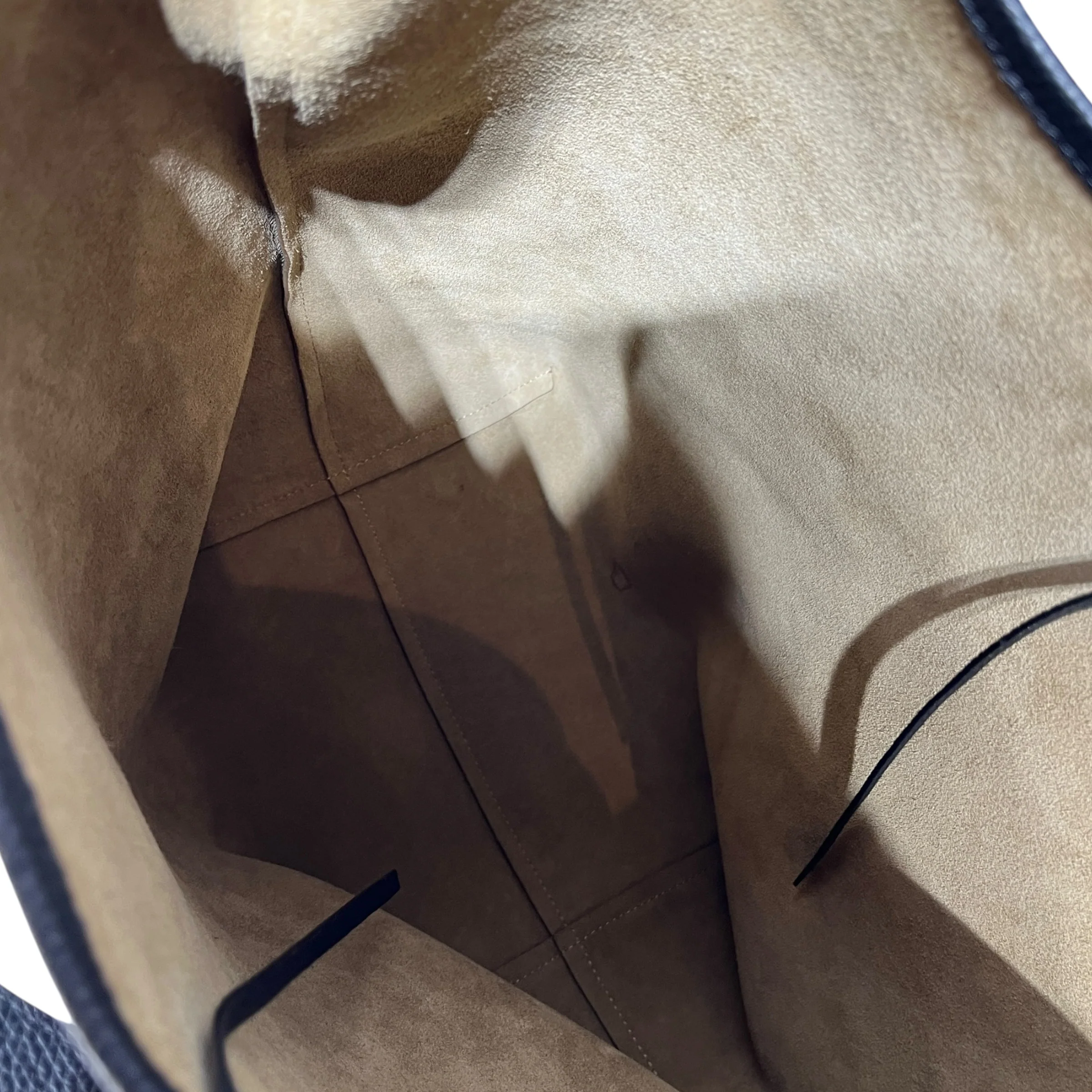 1737-the-row-tote-bag-leather-blk-park-tote-4.webp THE ROW/Tote Bag/Leather/BLK/Park Tote