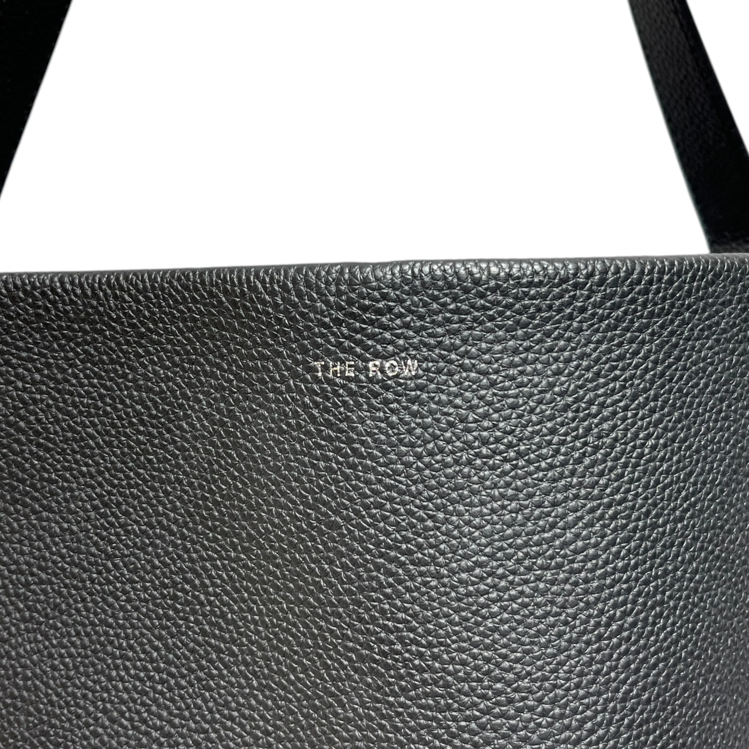 1737-the-row-tote-bag-leather-blk-park-tote-5.webp THE ROW/Tote Bag/Leather/BLK/Park Tote