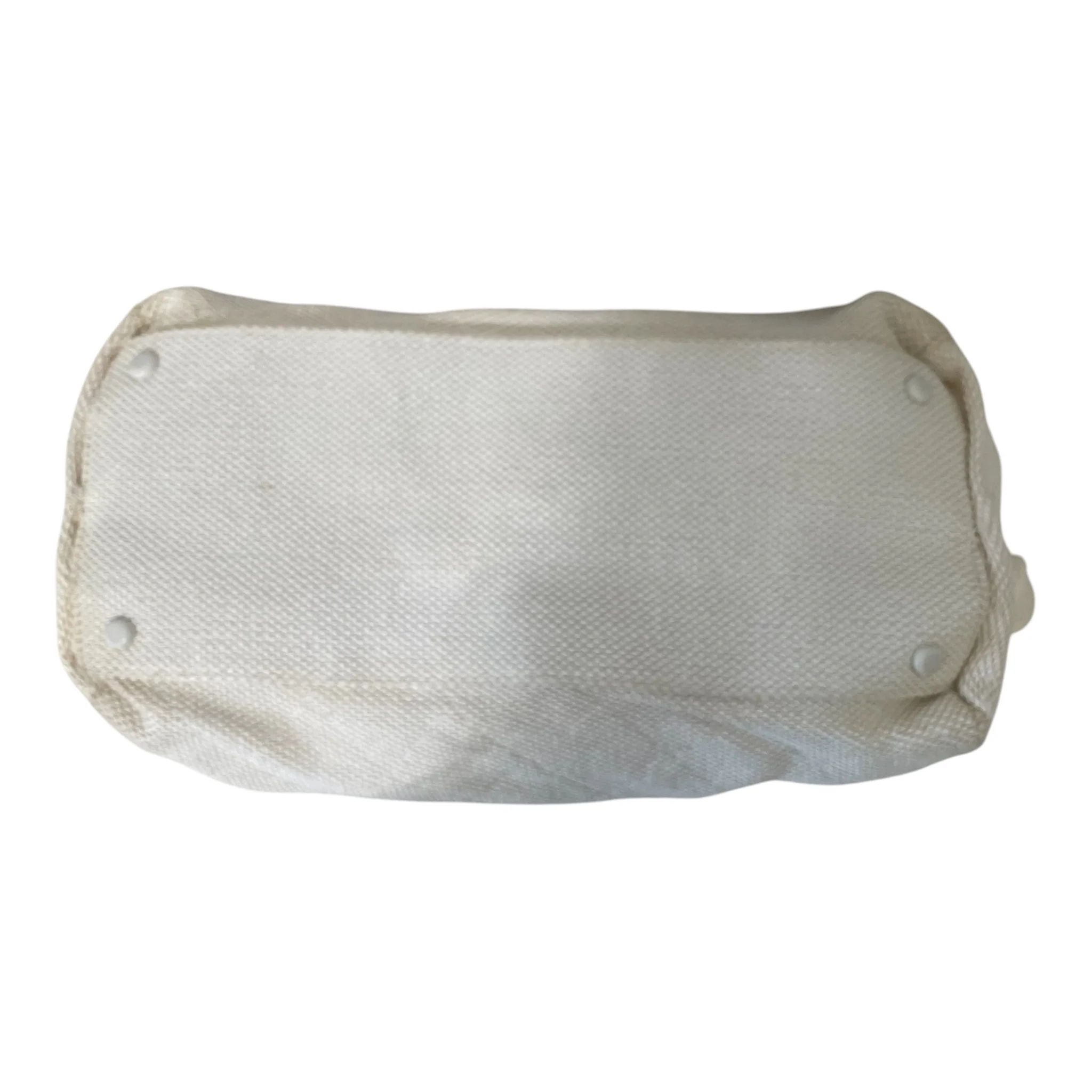 1879-chanel-bag-wht-matelasse-tote-bag-3.webp CHANEL/Bag/WHT/MATELASSE TOTE BAG