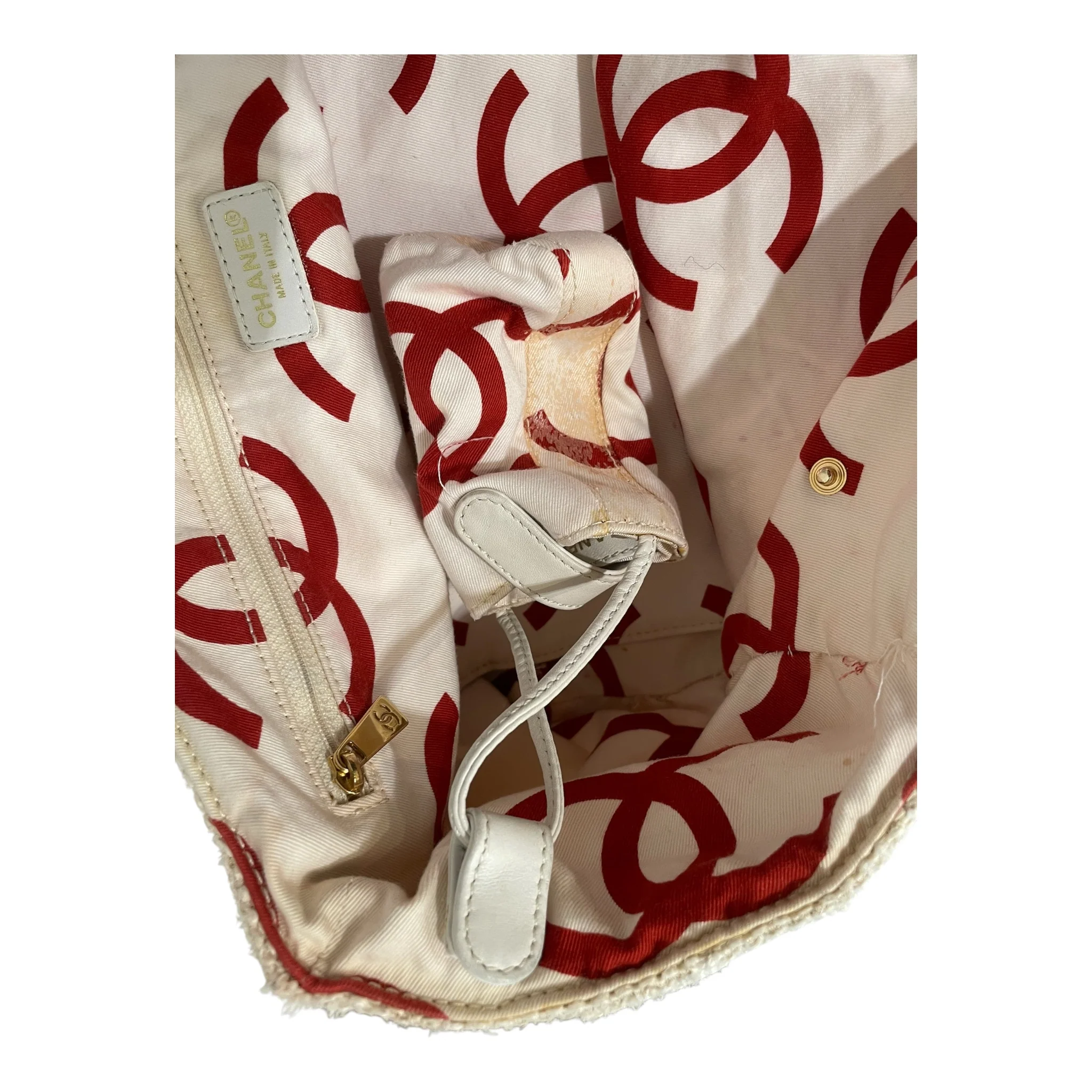 1879-chanel-bag-wht-matelasse-tote-bag-5.webp CHANEL/Bag/WHT/MATELASSE TOTE BAG