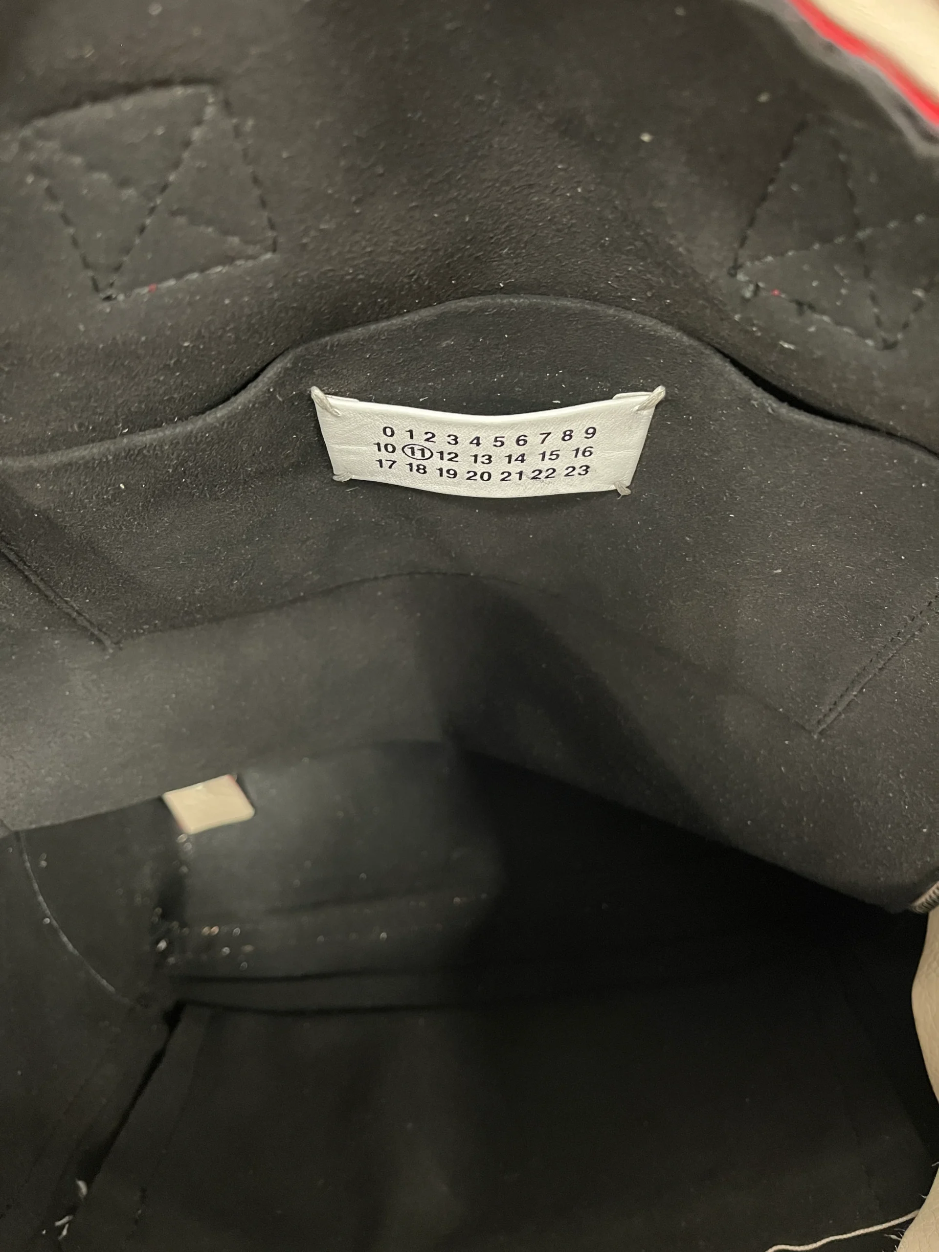 1900-maison-margiela-backpack-leather-mlt--3.webp Maison Margiela/Backpack/Leather/MLT/