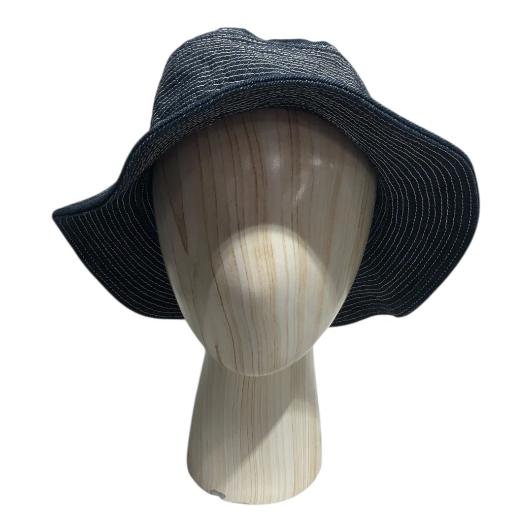 1916-kapital-bucket-hat-os-stripe-cotton-nvy-bucket-hat-w-buckle-1.webp KAPITAL/Bucket Hat/OS/Stripe/Cotton/NVY/Bucket Hat w buckle