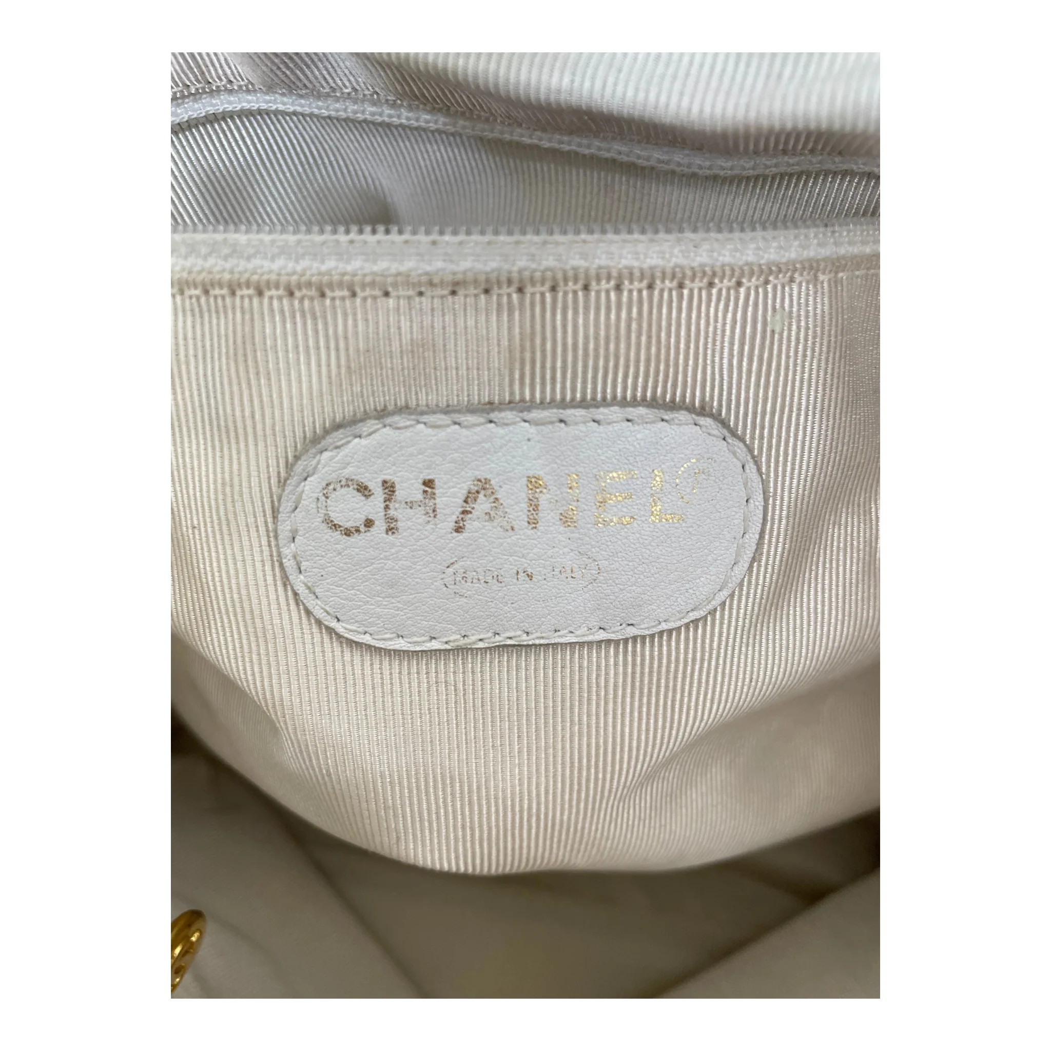 CHANEL/Basket Bag/Leather/WHT/VINTAGE CHANEL  98-96