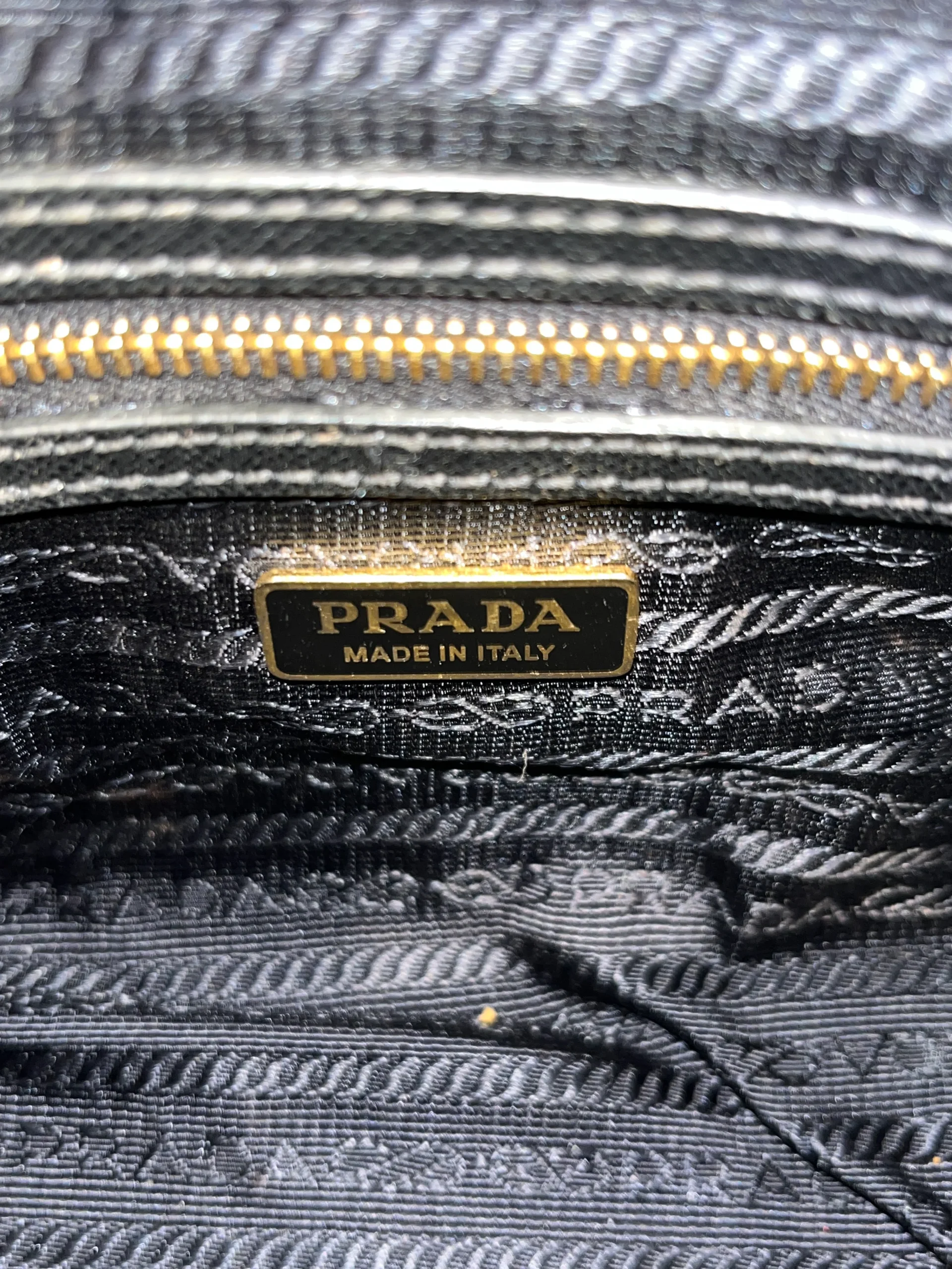 PRADA/Bag/Leather/BLK/SAFFIANO TOP HANDLE BAG