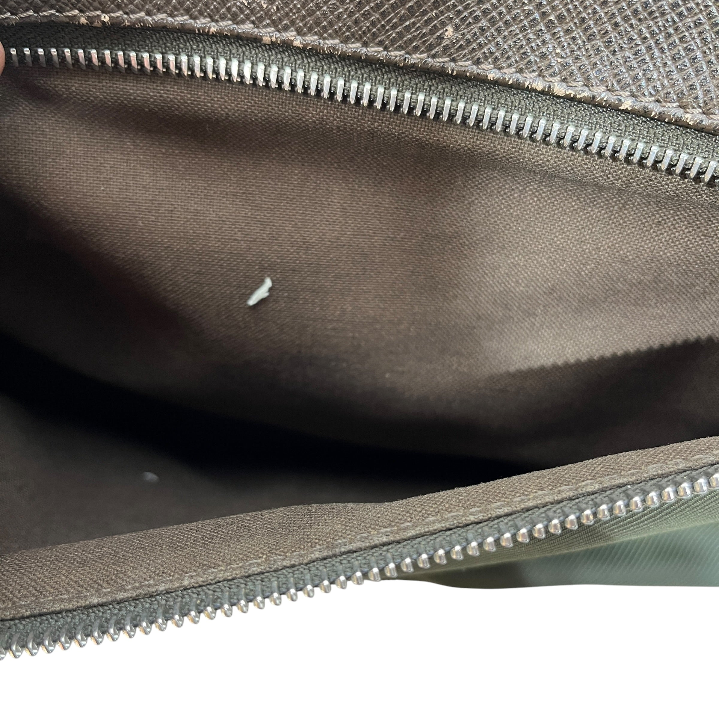 LOUIS VUITTON/Cross Body Bag/Leather/BRW/messenger bag, silver accents
