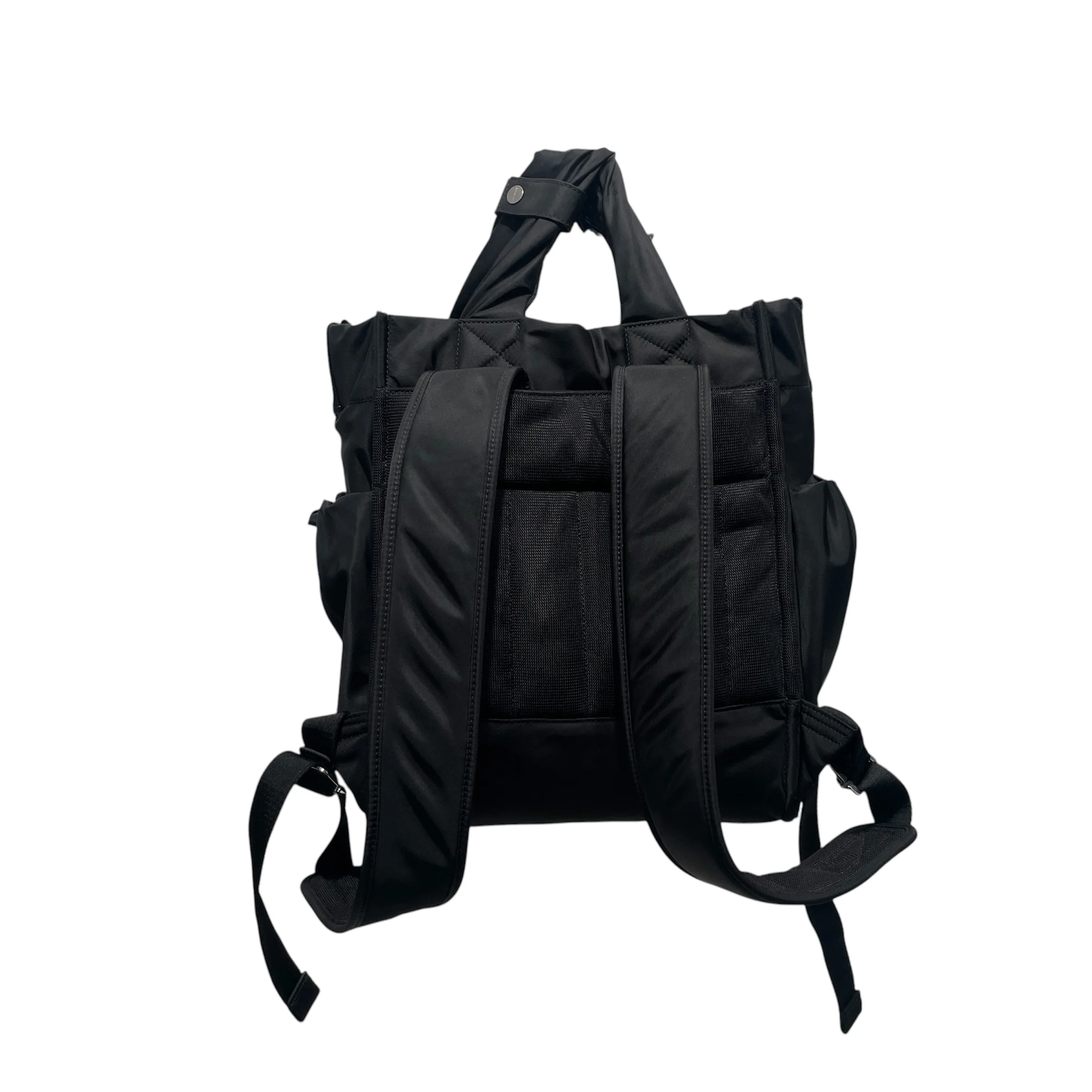 2242-burberry-london-backpack-nylon-blk-burberry-baby-changing-bag-2.webp BURBERRY LONDON/Backpack/Nylon/BLK/BURBERRY BABY CHANGING BAG
