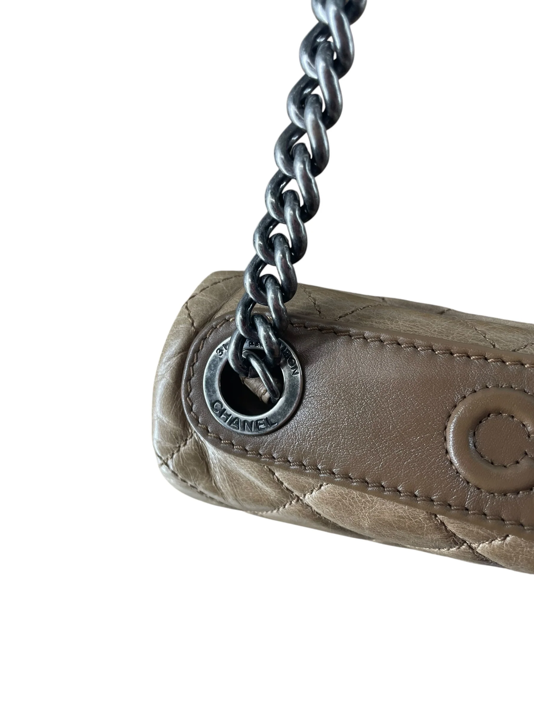 CHANEL/Hand Bag/Border/Leather/BRW/MATELASSE QUILTED BOY BAG