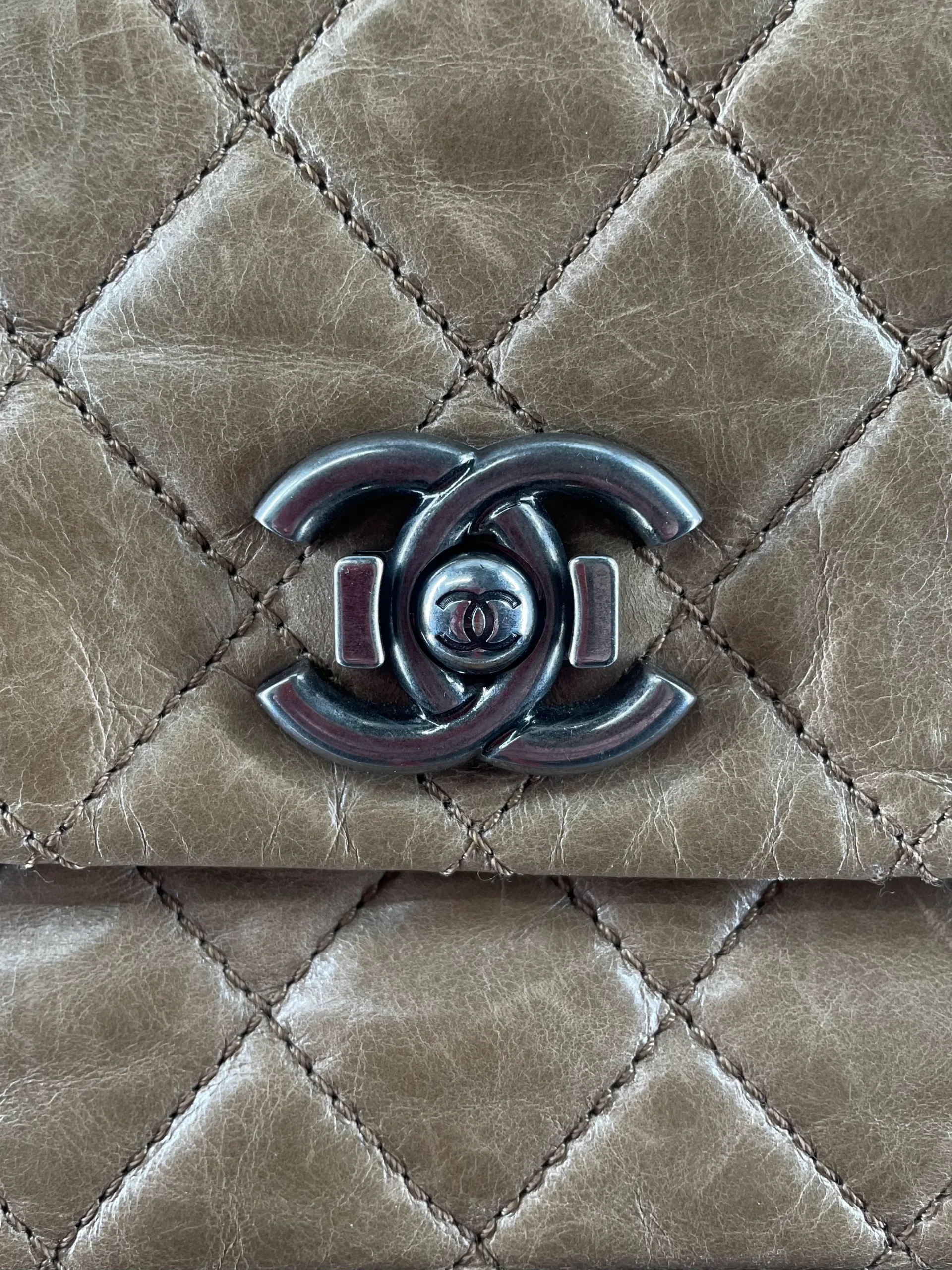 CHANEL/Hand Bag/Border/Leather/BRW/MATELASSE QUILTED BOY BAG