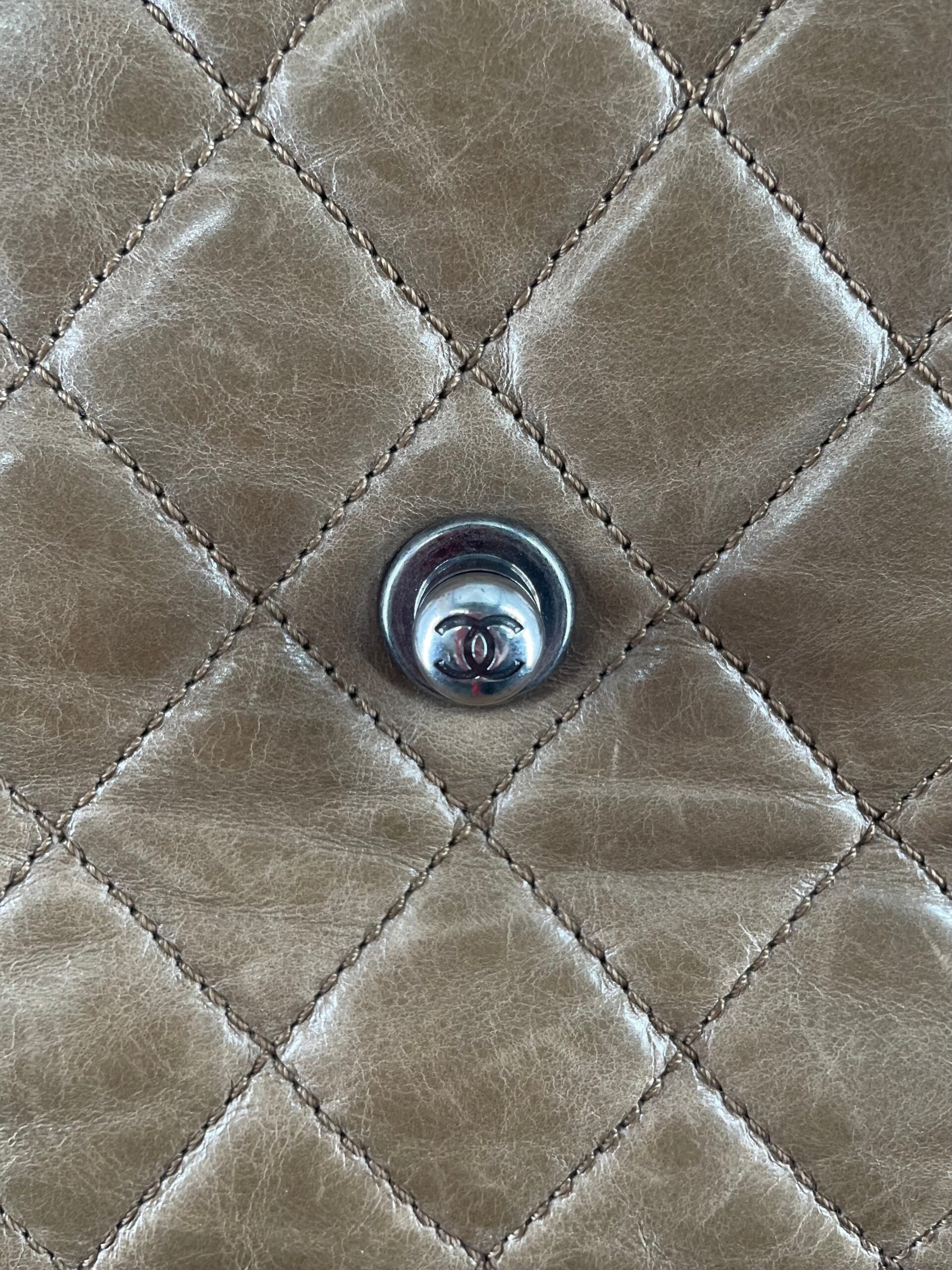 CHANEL/Hand Bag/Border/Leather/BRW/MATELASSE QUILTED BOY BAG