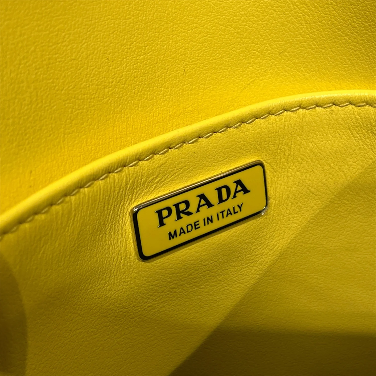 PRADA/Cross Body Bag/Leather/YEL/yllw,gold hrdwr, shldr bag