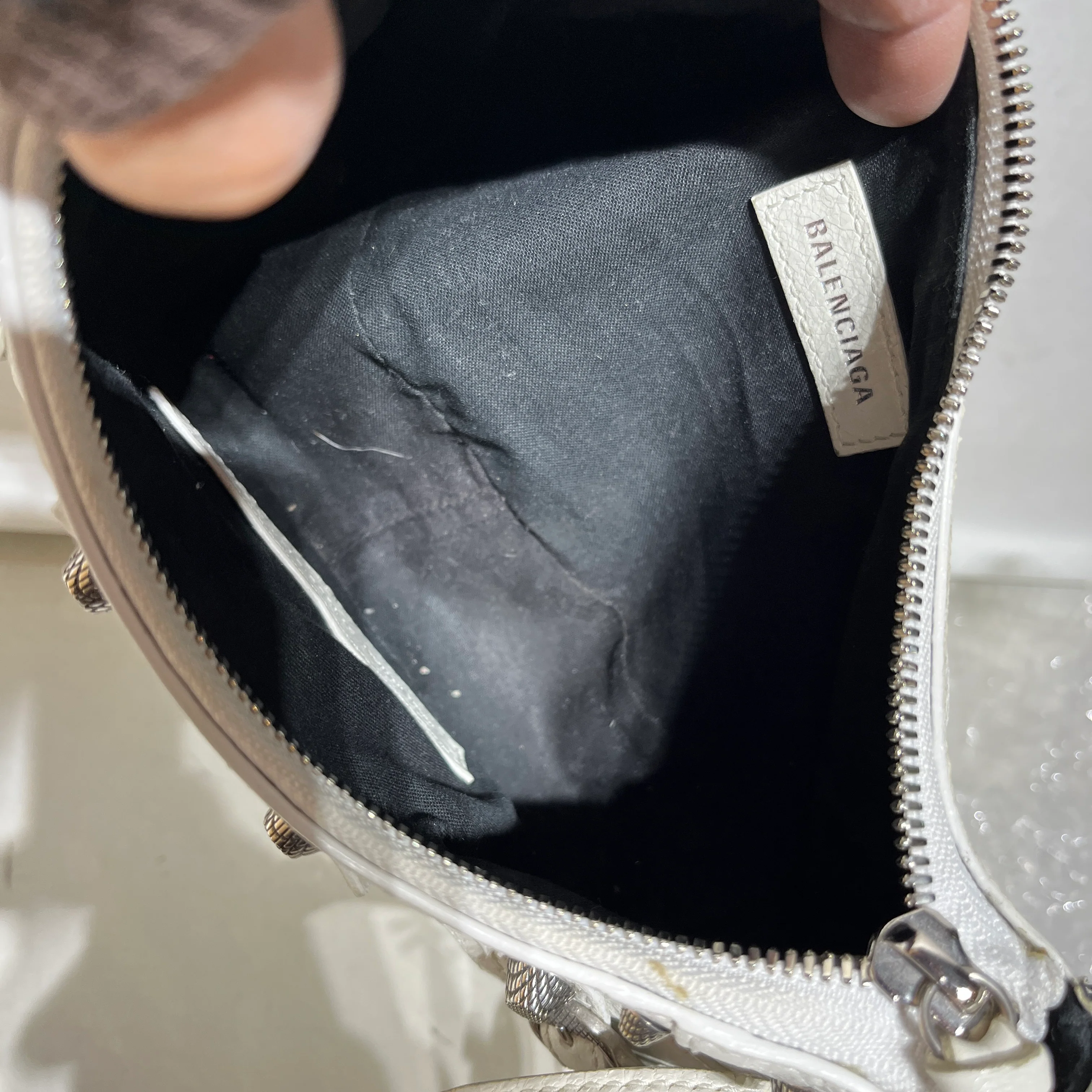 BALENCIAGA/Bag/Leather/WHT/LE CAGOLE XS