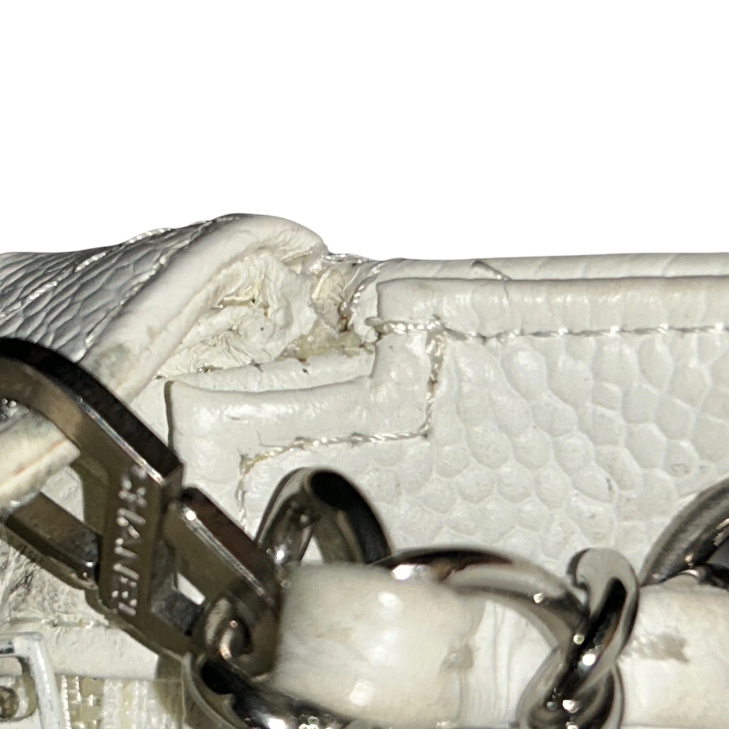 CHANEL/Bag/WHT/Mini Caviar Flap