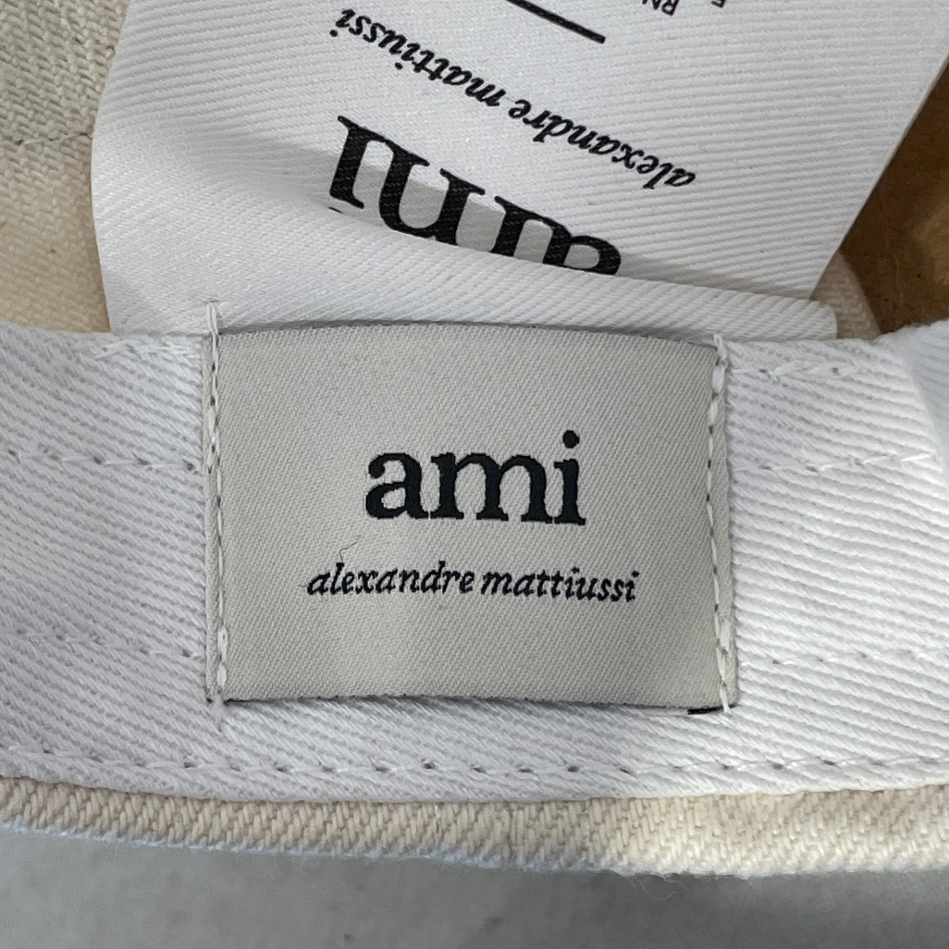 ami alexandre mattiussi/Cap/Cotton/CRM/FUZZY RED AMI LOGO