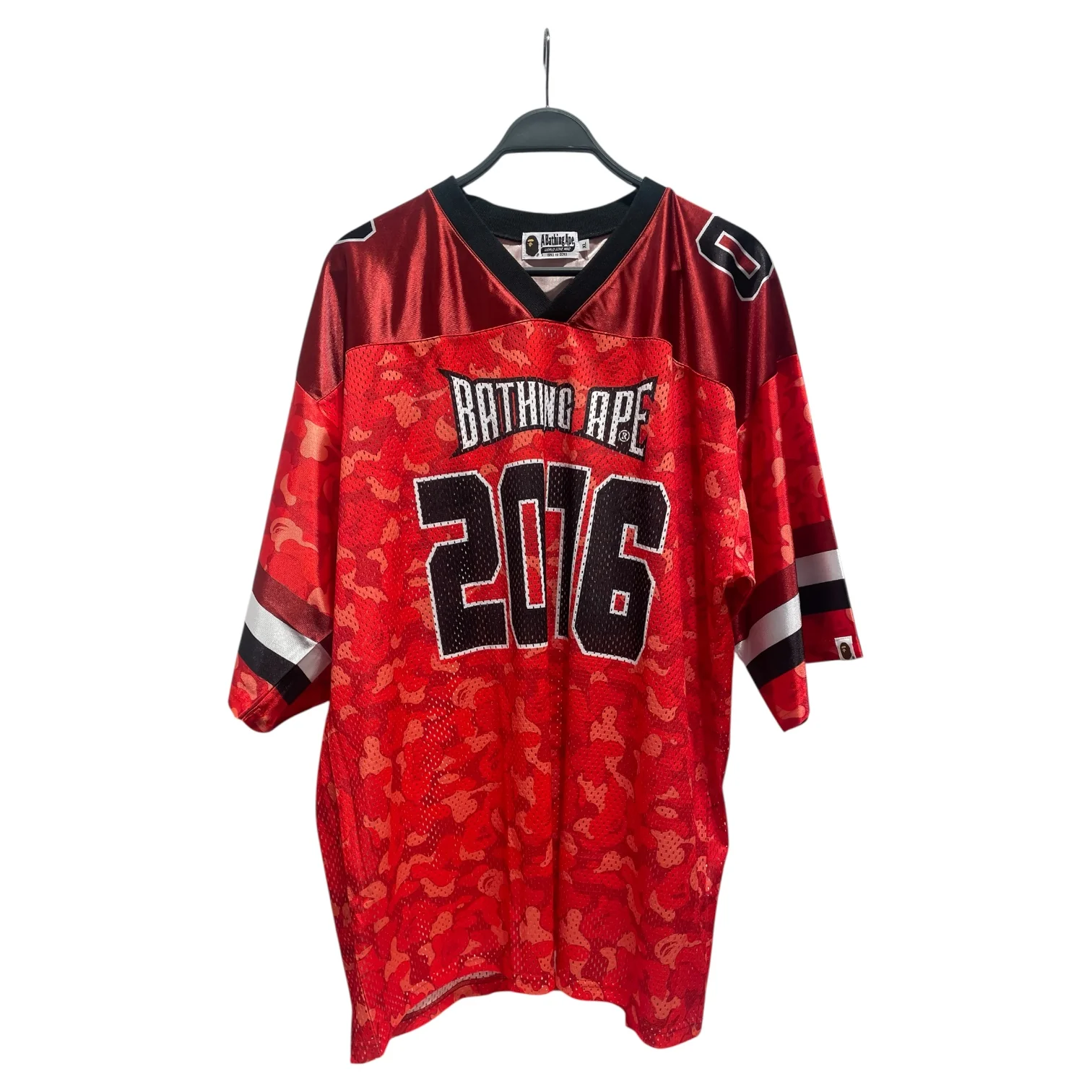 270-a-bathing-ape-t-shirt-xl-polyester-red-all-over-print-seoul-2016-football-jersey-1.webp A BATHING APE/T-Shirt/XL/Polyester/RED/All Over Print/SEOUL 2016 FOOTBALL JERSEY