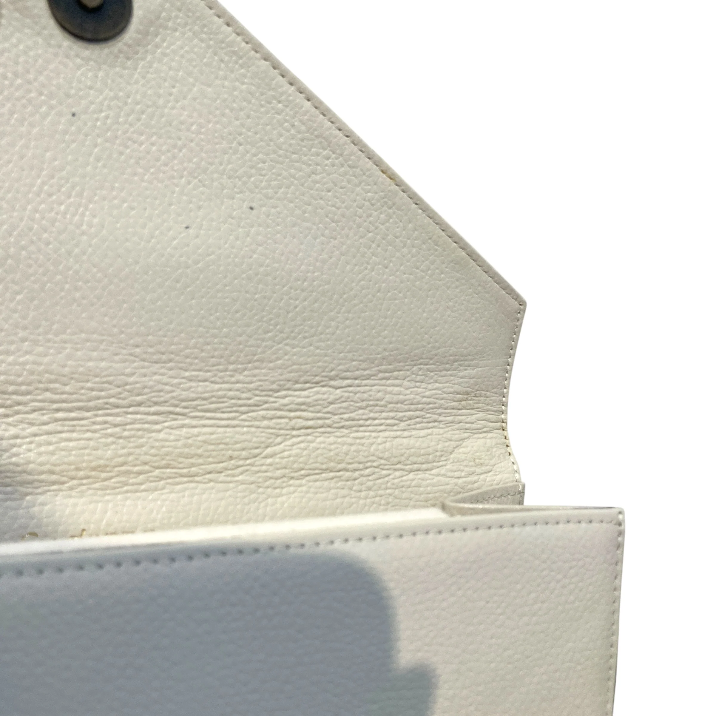 YVES SAINT LAURENT/Clutch Bag/Leather/WHT/Vintage Quilted Wave Clutch