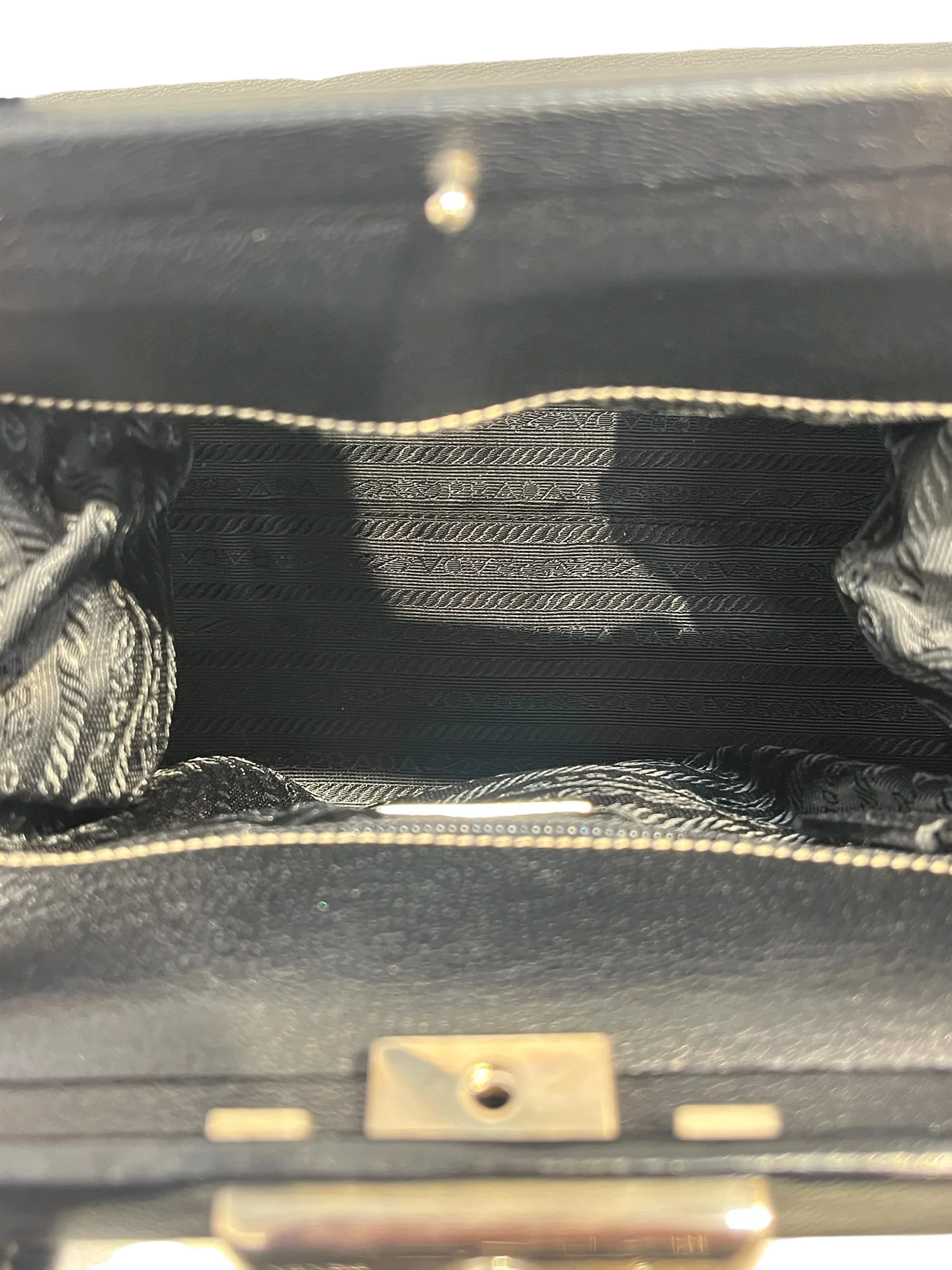 PRADA/Bag/Leather/BLK/DOCTOR BAG MADRASCERNIERA