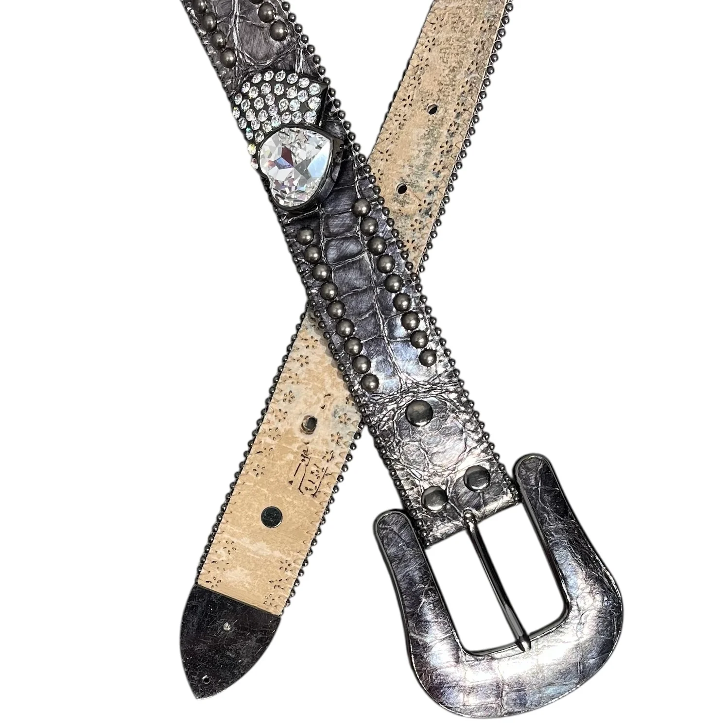 3005-b-b-simon-belt-leather-blk-silver-gator-heart-hardware-2.webp b.b.simon/Belt/Leather/BLK/SILVER GATOR HEART HARDWARE