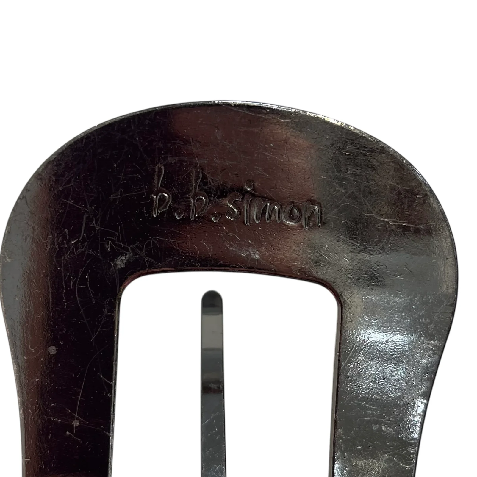 3005-b-b-simon-belt-leather-blk-silver-gator-heart-hardware-4.webp b.b.simon/Belt/Leather/BLK/SILVER GATOR HEART HARDWARE