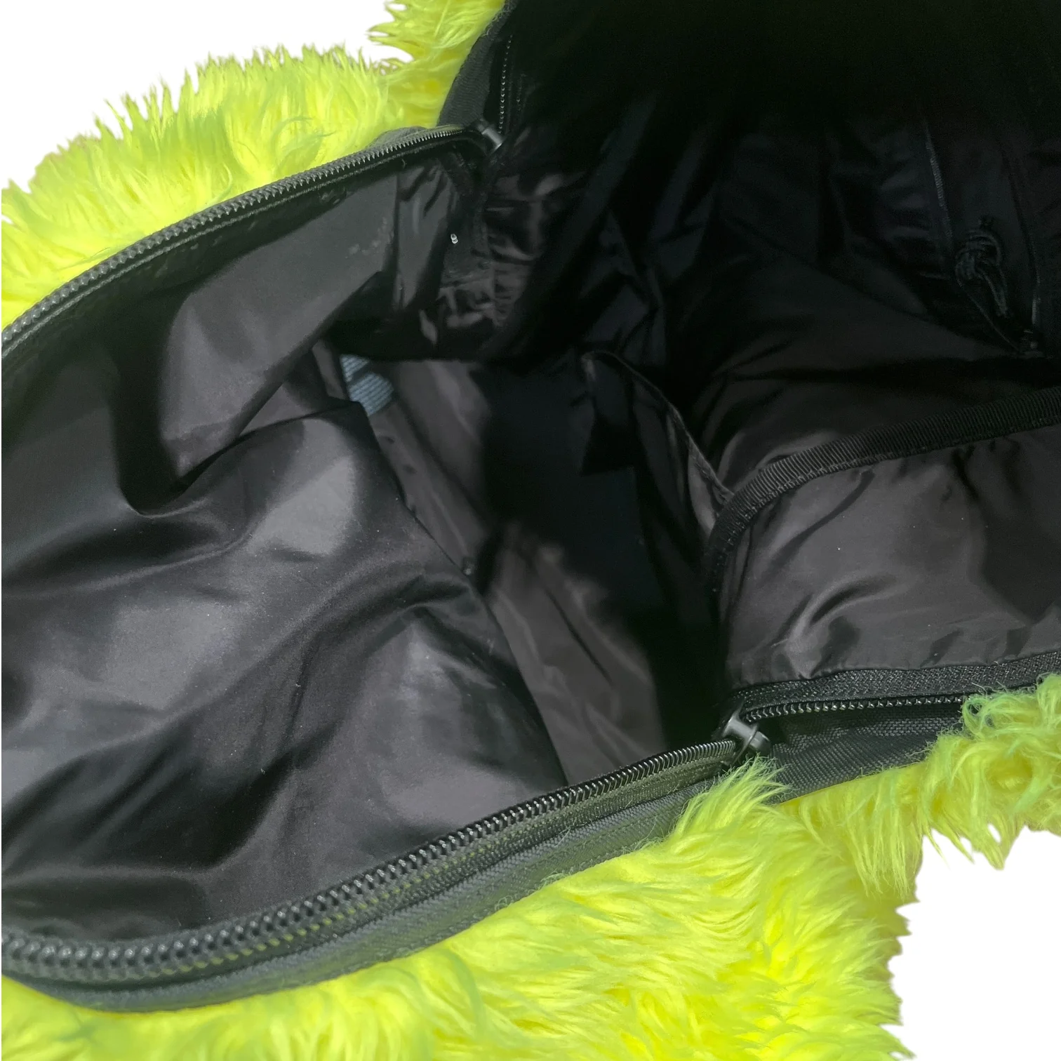 BALENCIAGA/Backpack/Fake Fur/GRN/XXL FUZZY