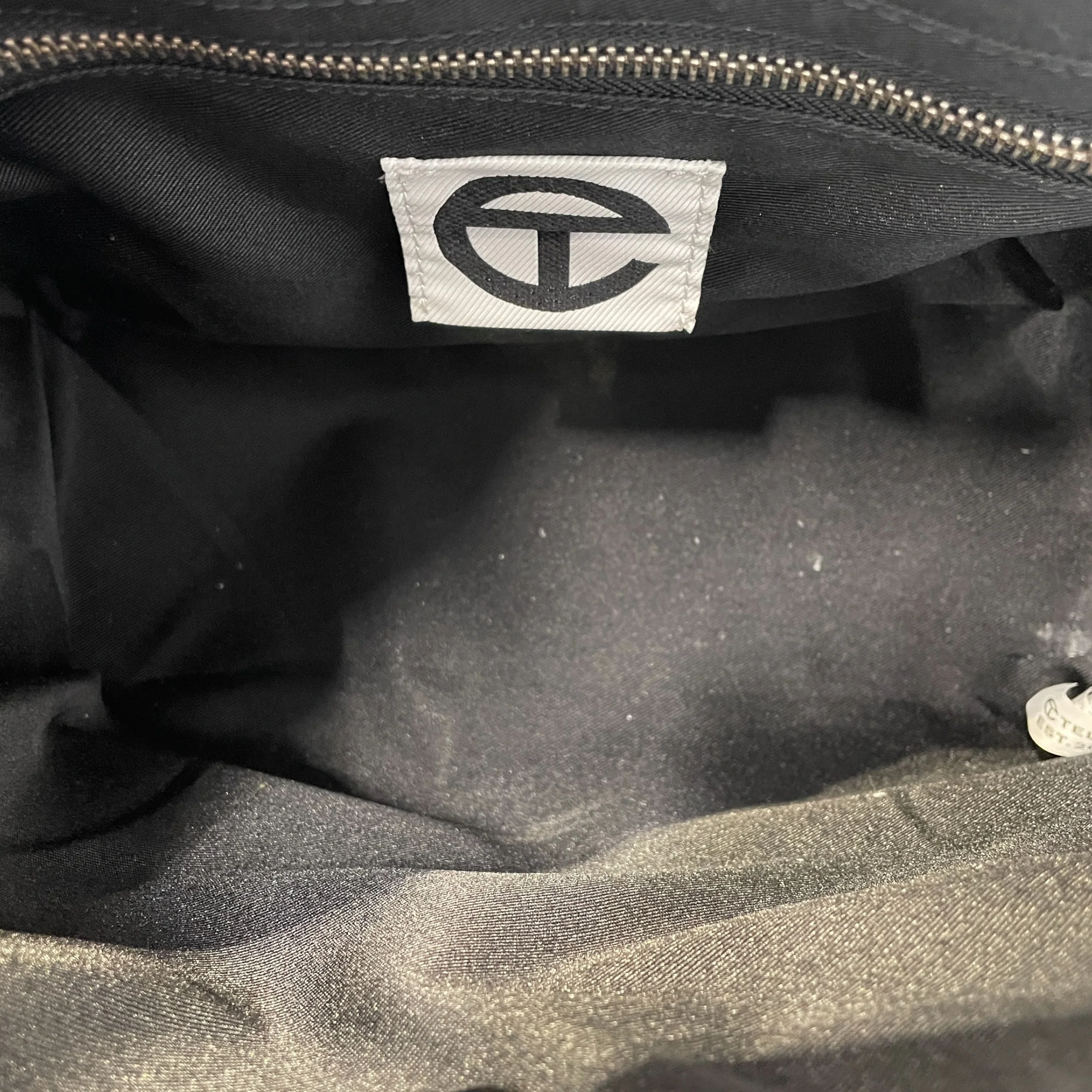 Telfar/Cross Body Bag/Iridescent/BLK/Rainbow Black