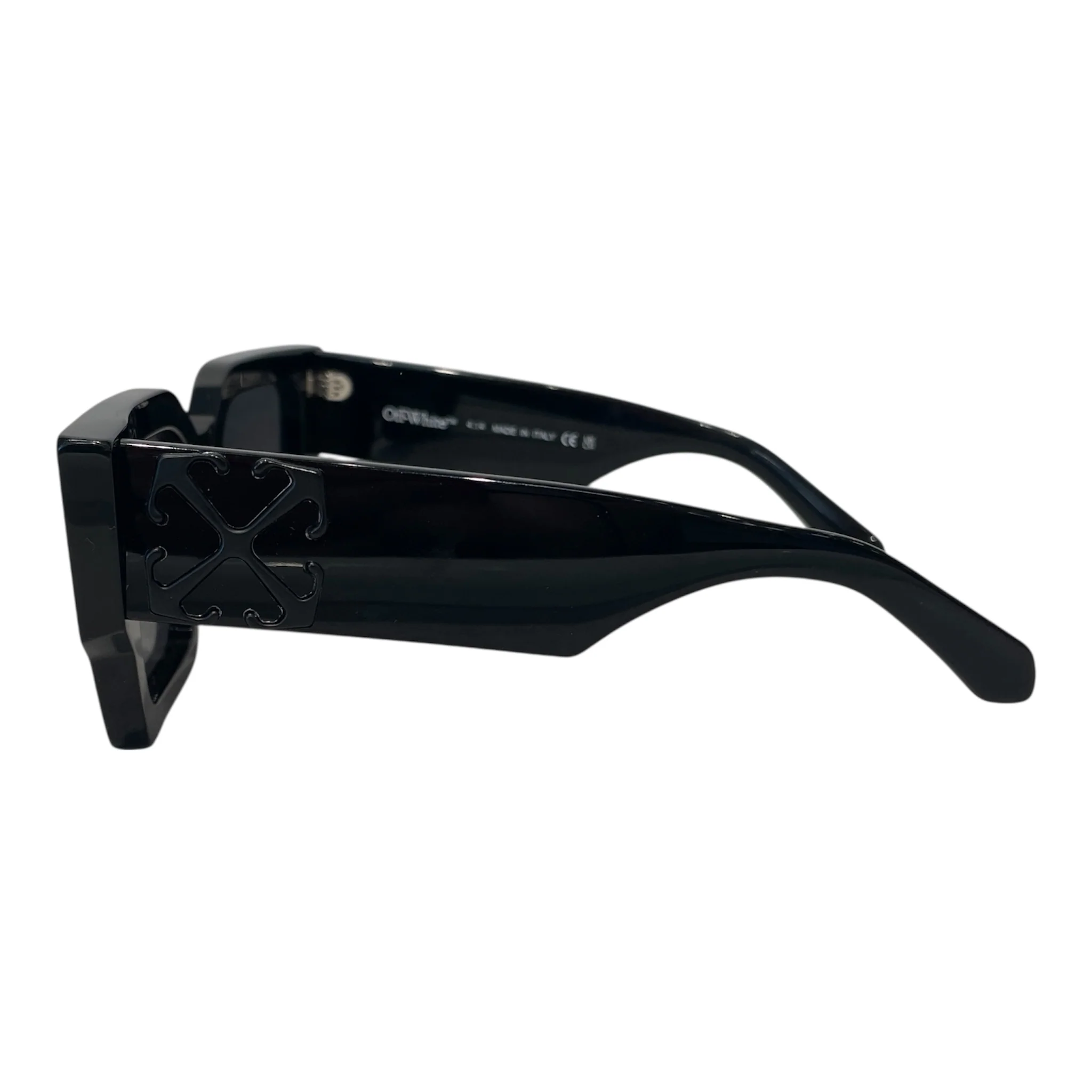 3271-off-white-sunglasses-celluloid-blk-catalina-3.webp OFF-WHITE/Sunglasses/Celluloid/BLK/CATALINA