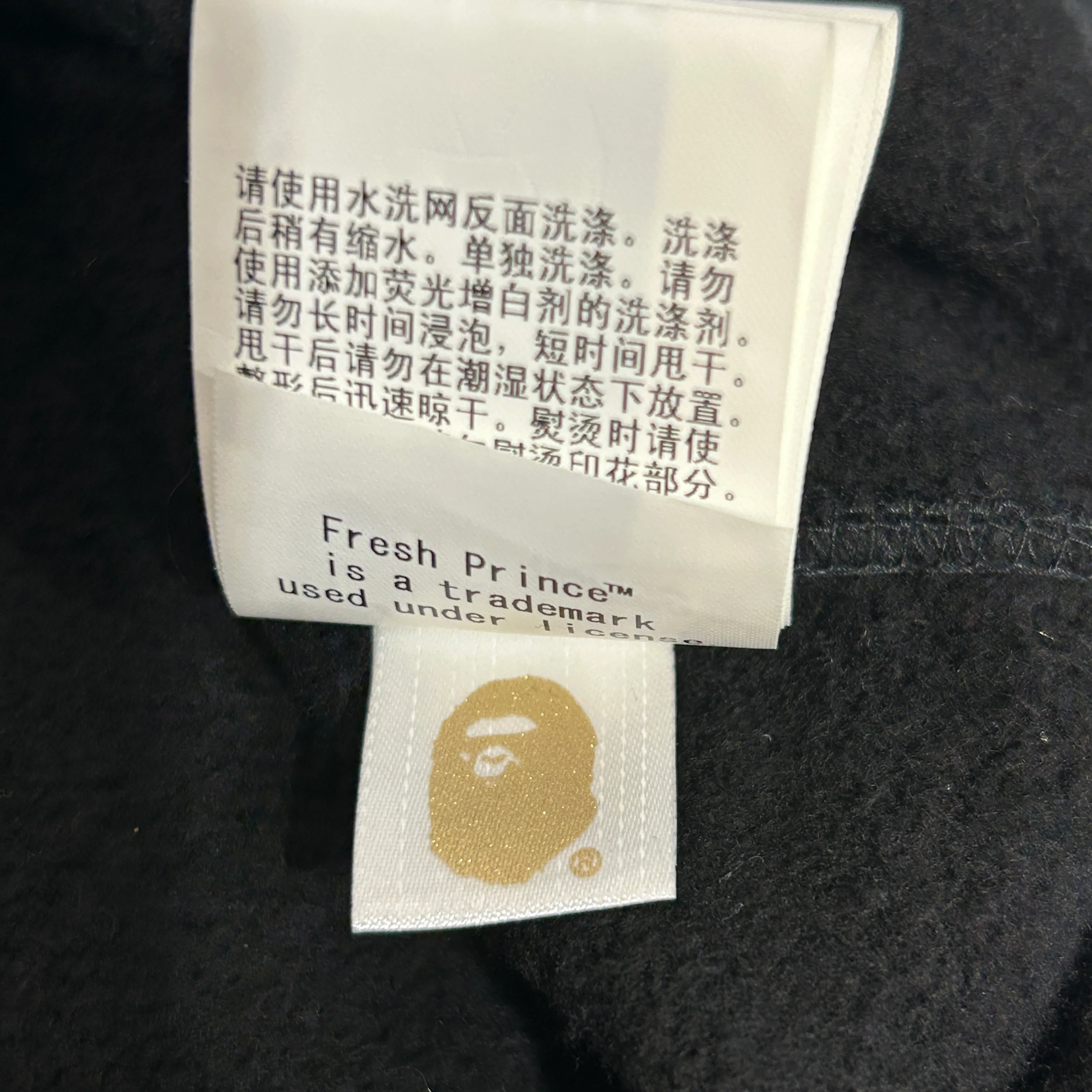 329-a-bathing-ape-sweater-m-cotton-blk-fresh-prince-4.webp A BATHING APE/Sweater/M/Cotton/BLK/FRESH PRINCE