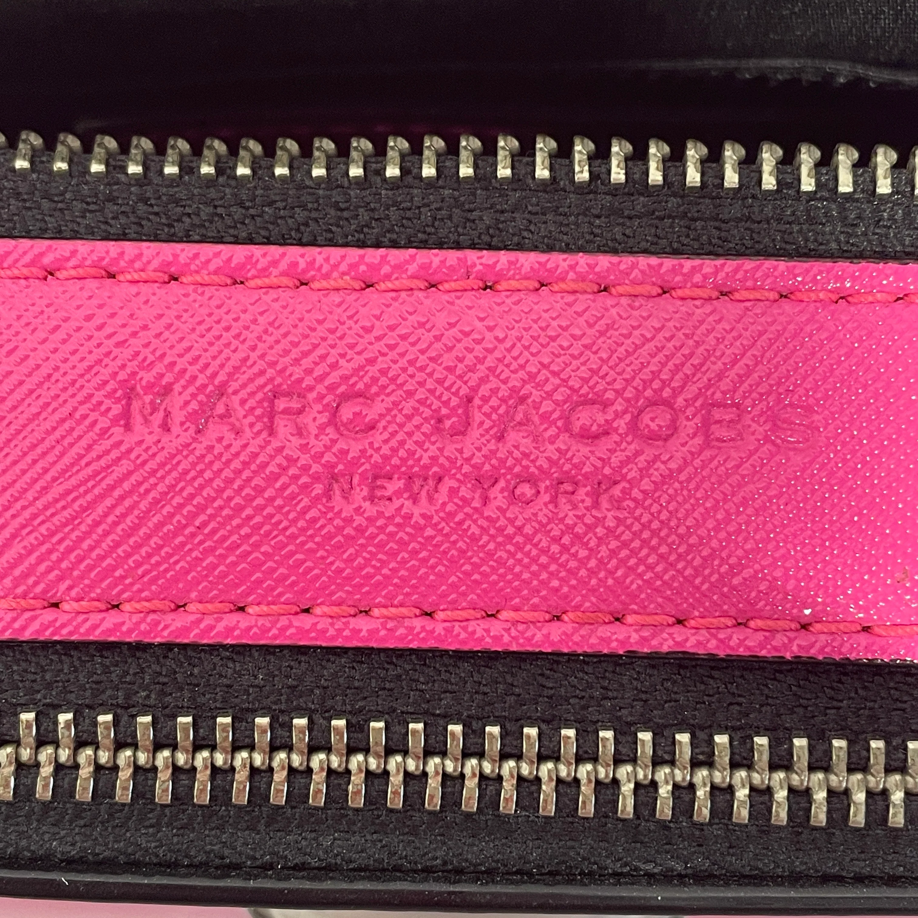 MARC JACOBS/Cross Body Bag/Leather/PNK/Snapshot Camera Bag