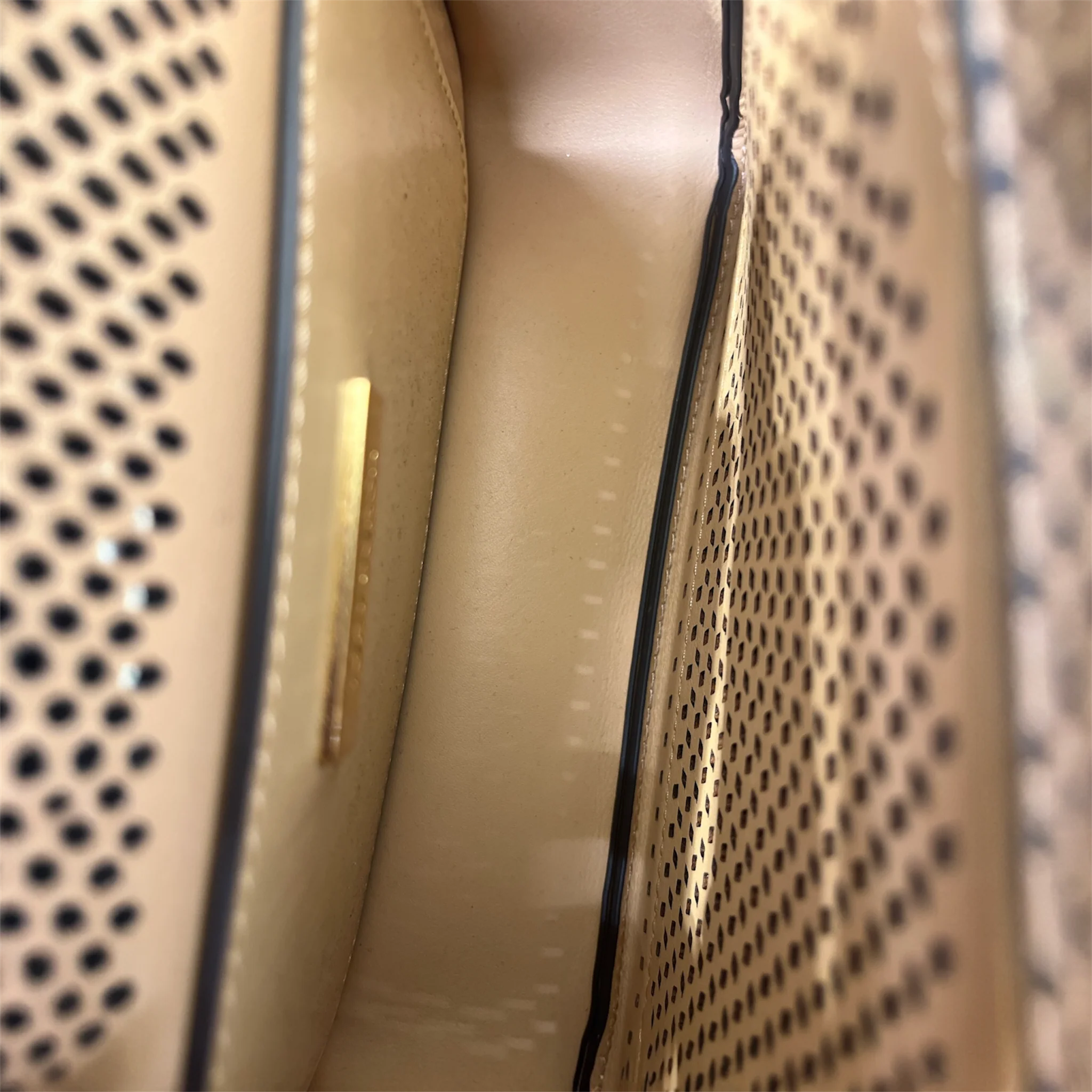 TORY BURCH/Hand Bag/Leather/BEG/ROBINSON PERFORATED LEATHER