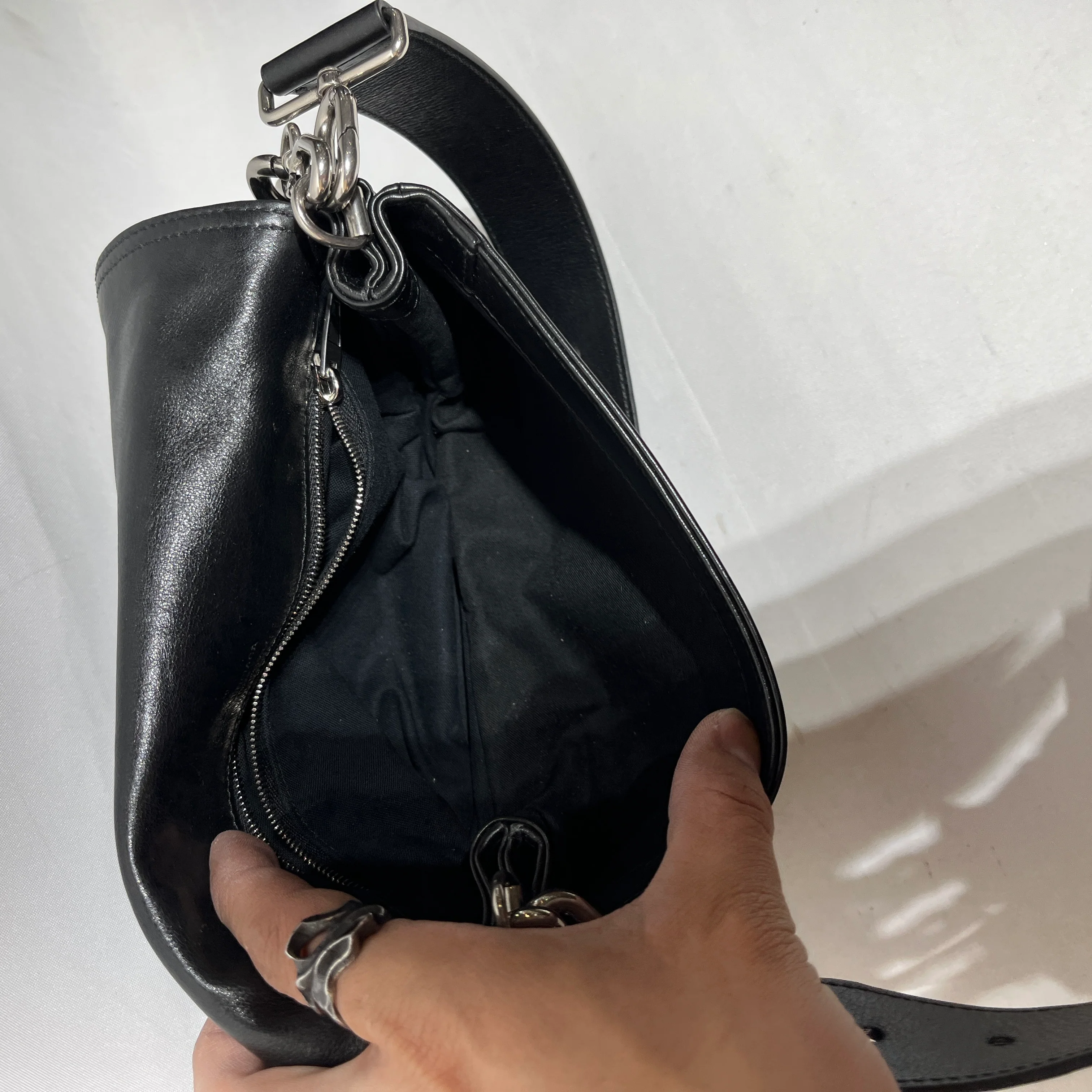 BALENCIAGA/Cross Body Bag/Leather/BLK/FLAP BAG