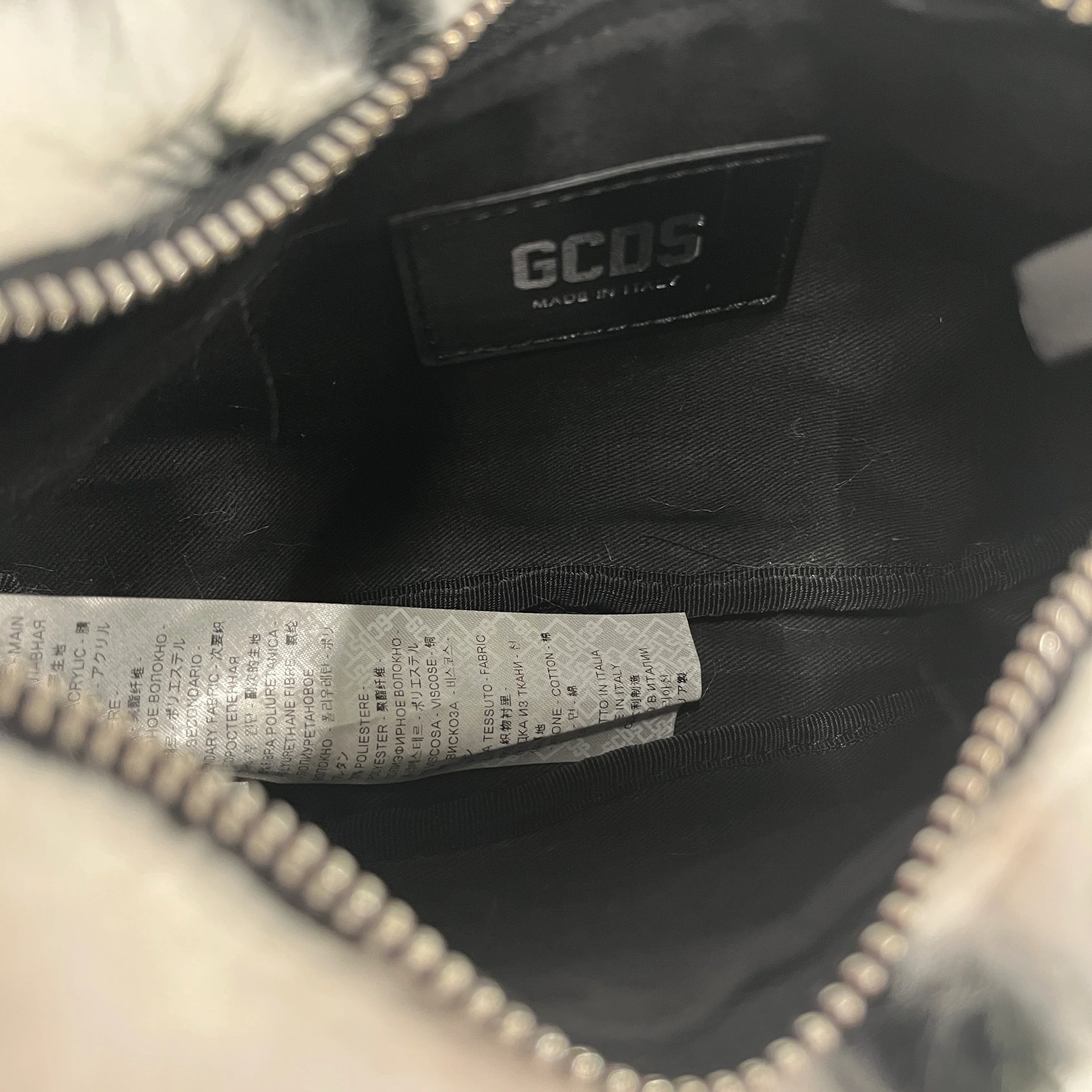 GCDS/Hand Bag/Graphic/Fake Fur/WHT/