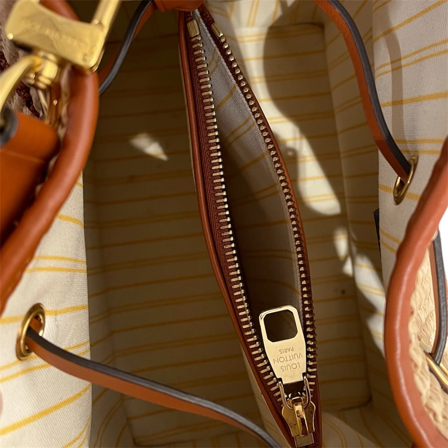 LOUIS VUITTON/Hand Bag/BEG/LV NEONOE MM BUCKET BAG
