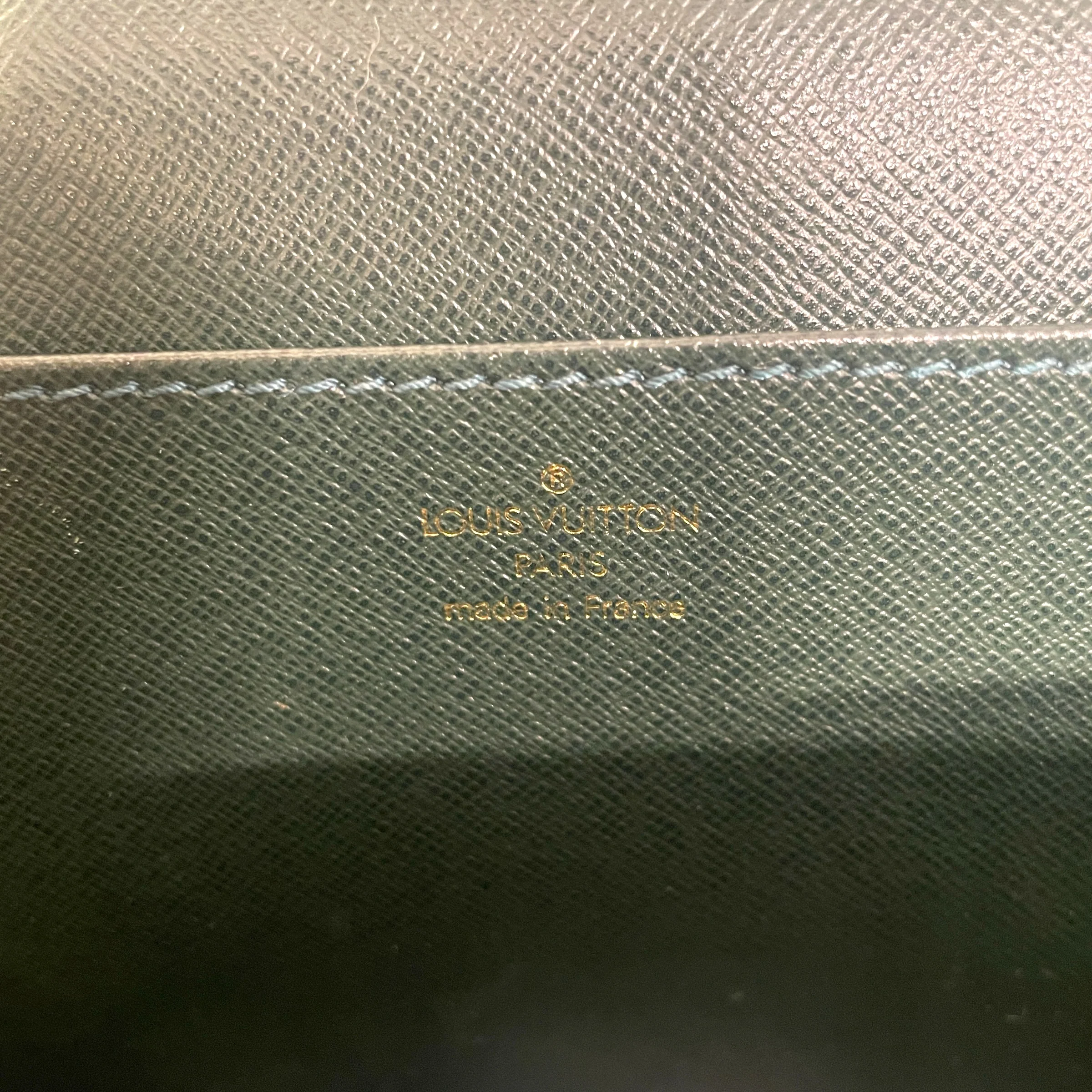 LOUIS VUITTON/Briefcase/Animal Pattern/Leather/GRN/Taiga 2010