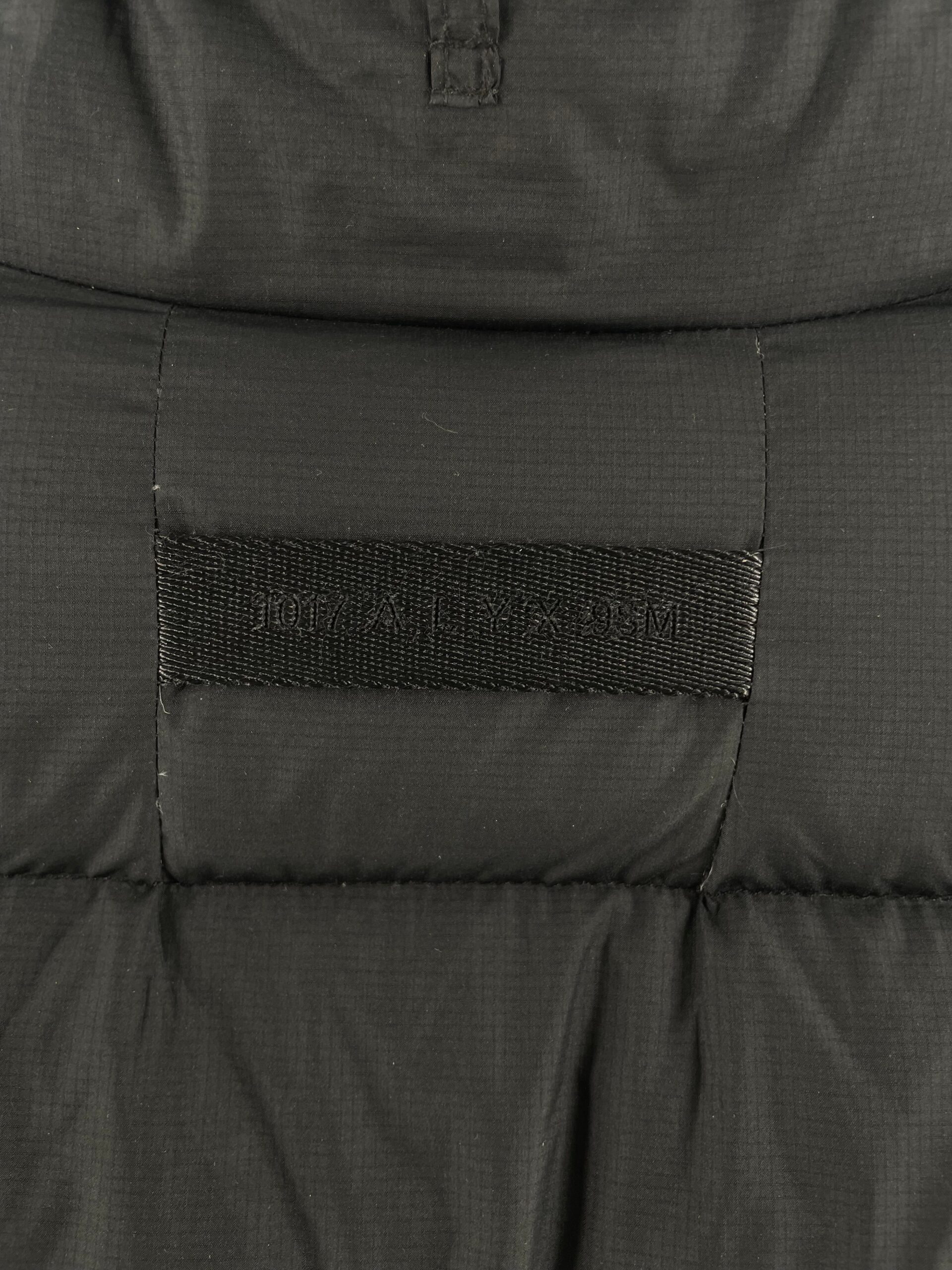 1017 ALYX 9SM(ALYX)/Puffer Jkt/L/Nylon/BLK/ROLLERCOASTER BUCKLE PUFFER