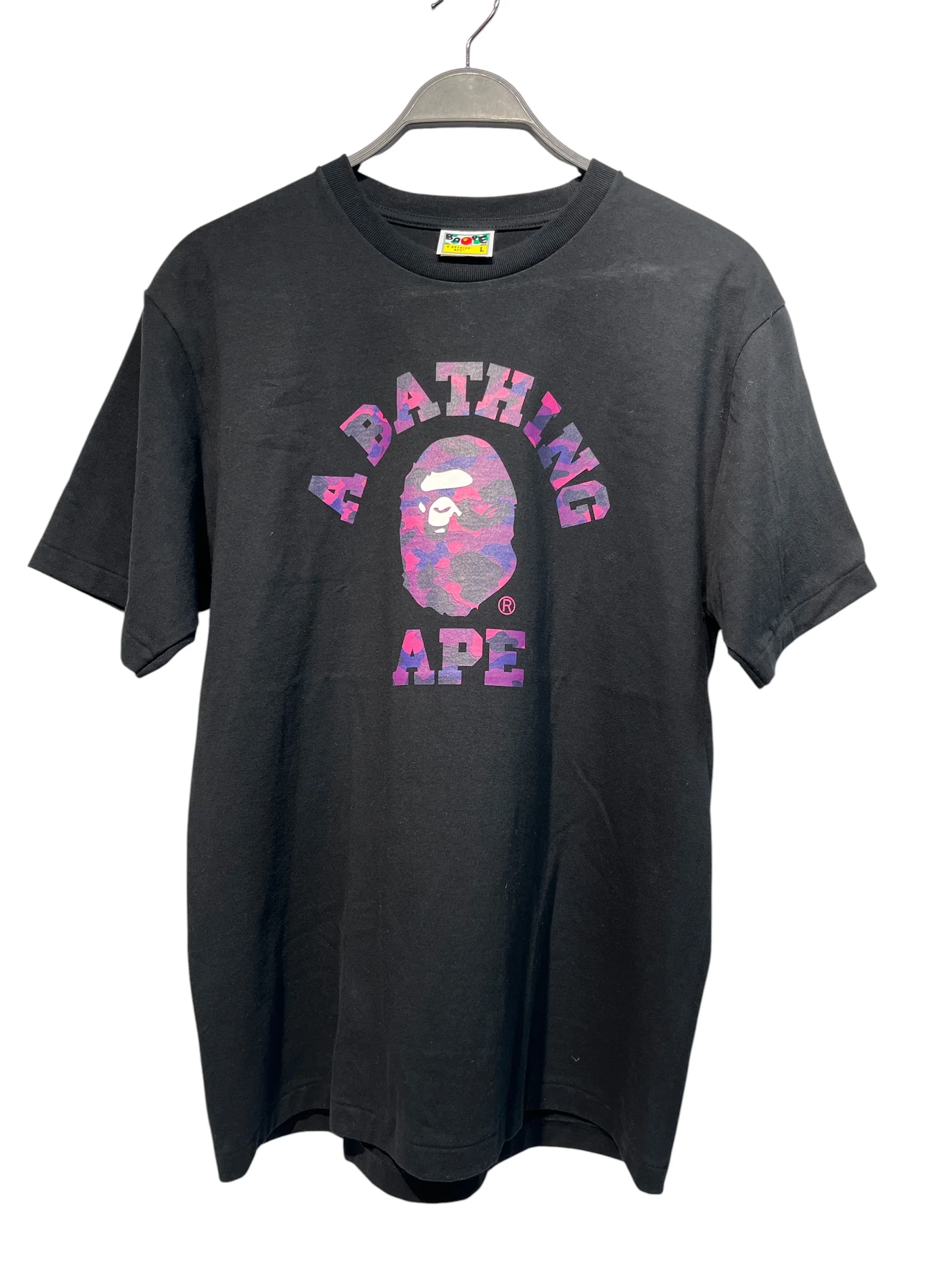 391-a-bathing-ape-t-shirt-l-cotton-blk-graphic-purple-camo-1.webp A BATHING APE/T-Shirt/L/Cotton/BLK/Graphic/Purple Camo