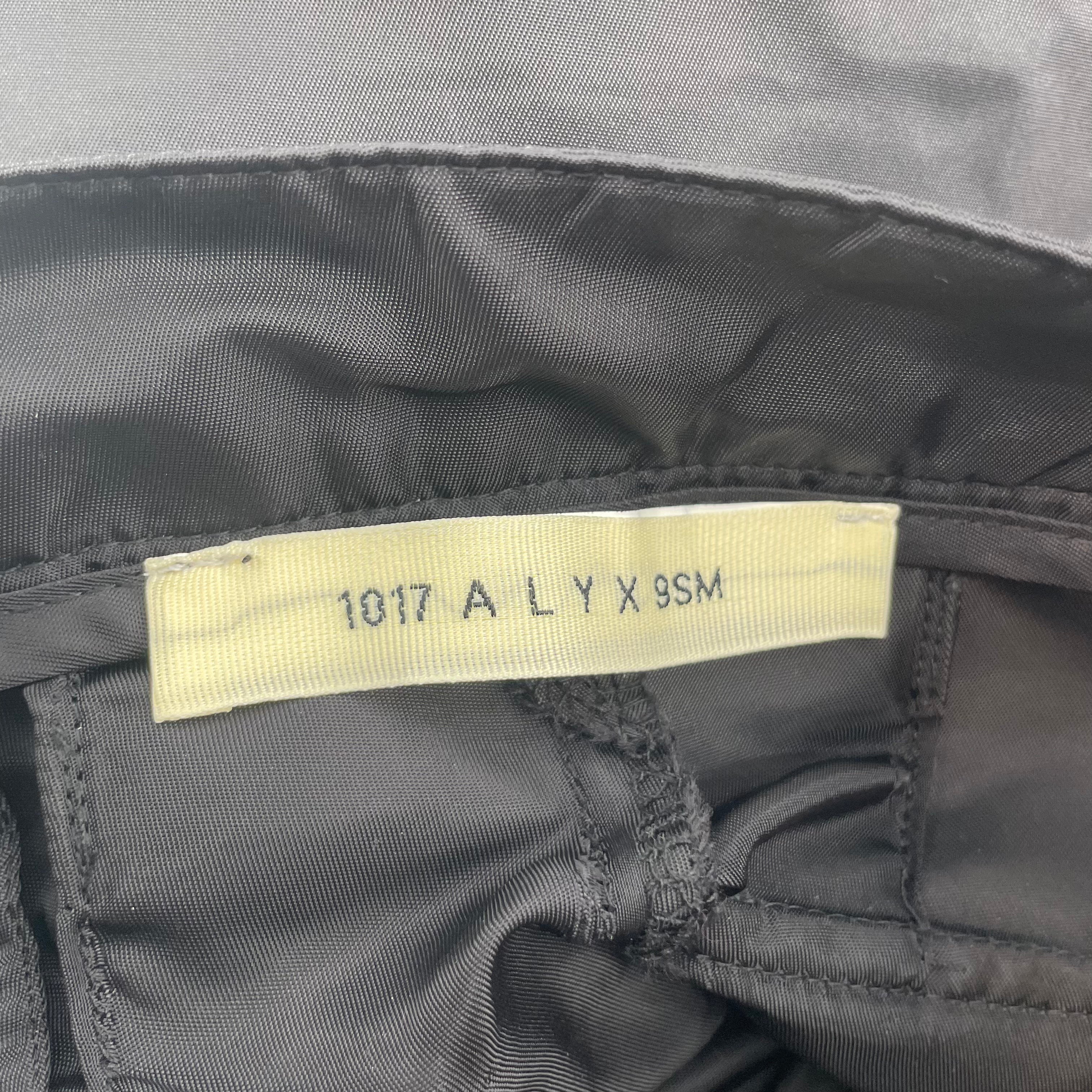 1017 ALYX 9SM(ALYX)/Shorts/M/Nylon/BLK/MULTIPOCKET CARGO