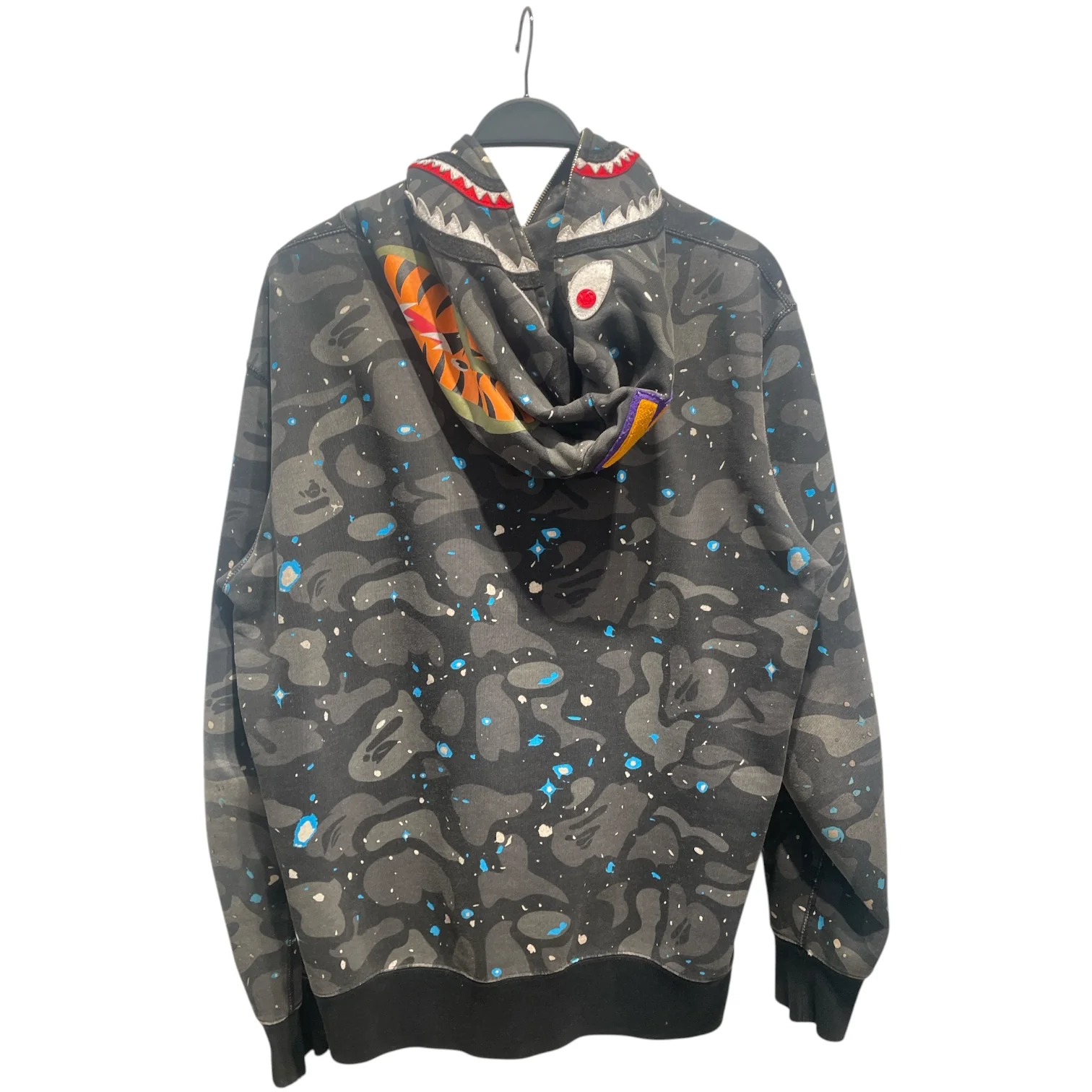 463-a-bathing-ape-zip-up-hoodie-l-all-over-print-cotton-blk-shark-space-camo-full-zip-2.webp A BATHING APE/Zip Up Hoodie/L/All Over Print/Cotton/BLK/SHARK SPACE CAMO FULL ZIP