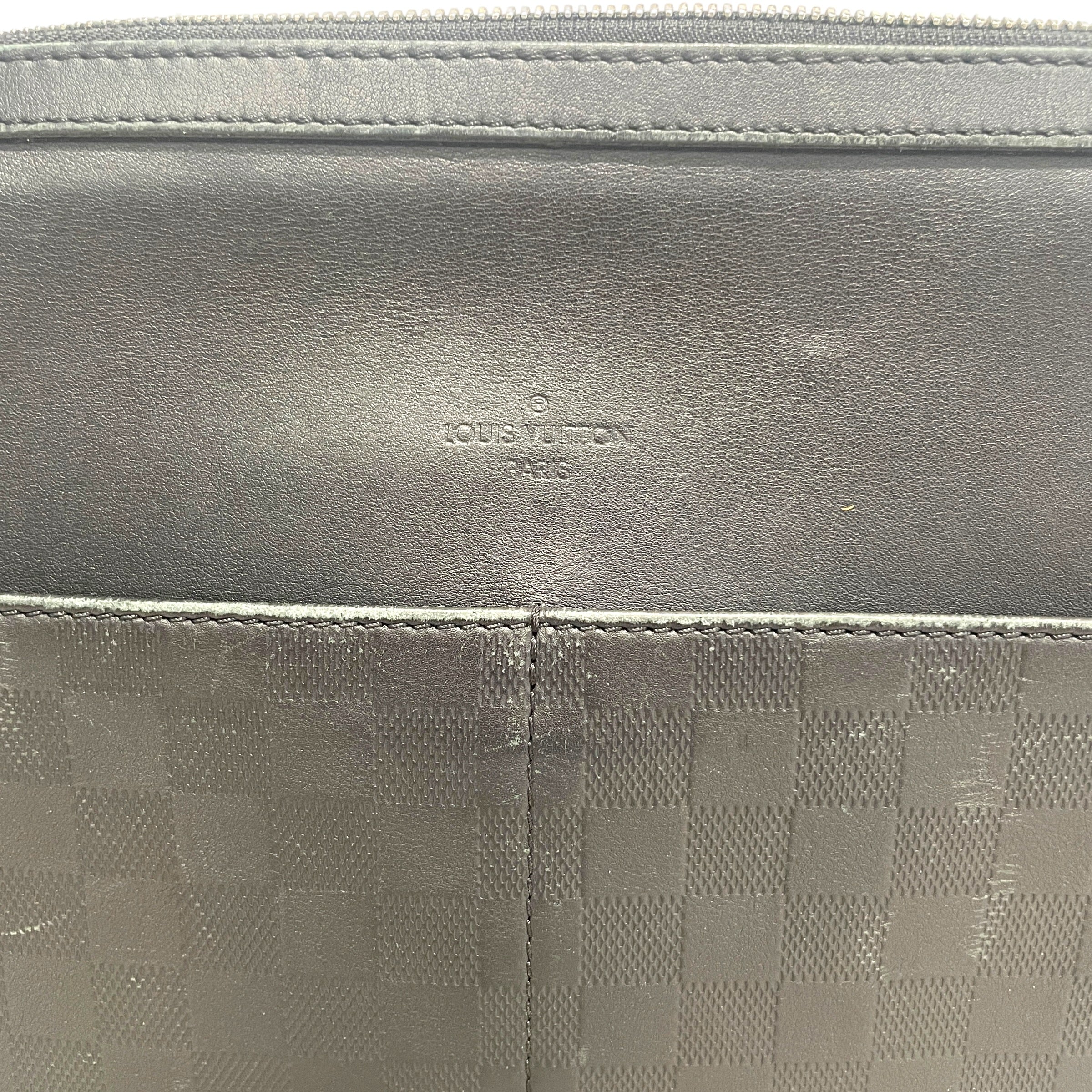 555-louis-vuitton-cross-body-bag-monogram-leather-blk-damier-monogram-laptop-bag-2.jpg LOUIS VUITTON/Cross Body Bag/Monogram/Leather/BLK/Damier Monogram Laptop Bag