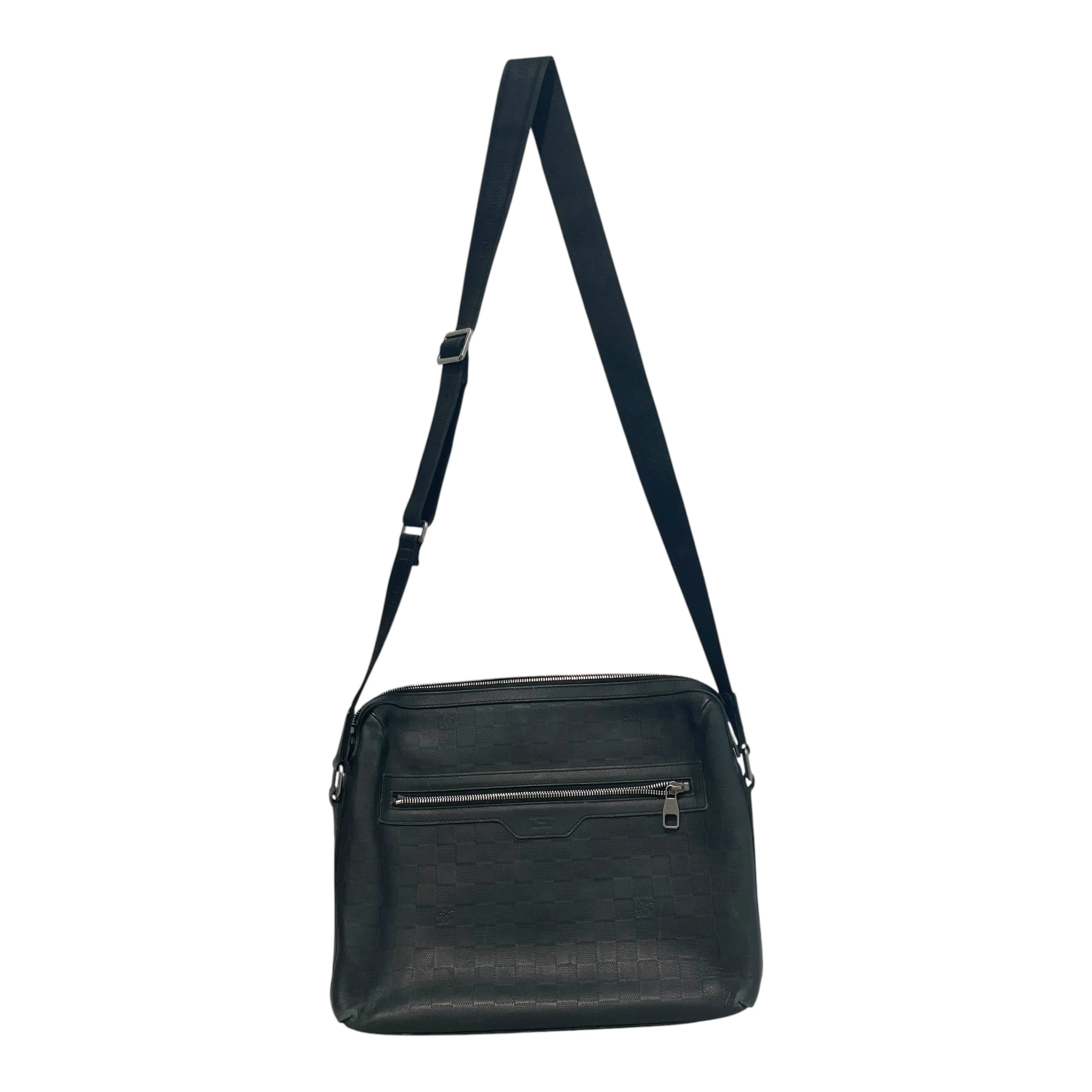 555-louis-vuitton-cross-body-bag-monogram-leather-blk-damier-monogram-laptop-bag-4.webp LOUIS VUITTON/Cross Body Bag/Monogram/Leather/BLK/Damier Monogram Laptop Bag